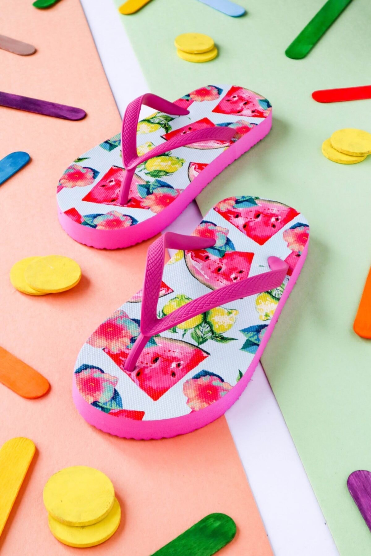 Çocuk Karakterli Kumaşlı Parmak Arası Acıtmaz Plaj Terliği Flipflops - pembe