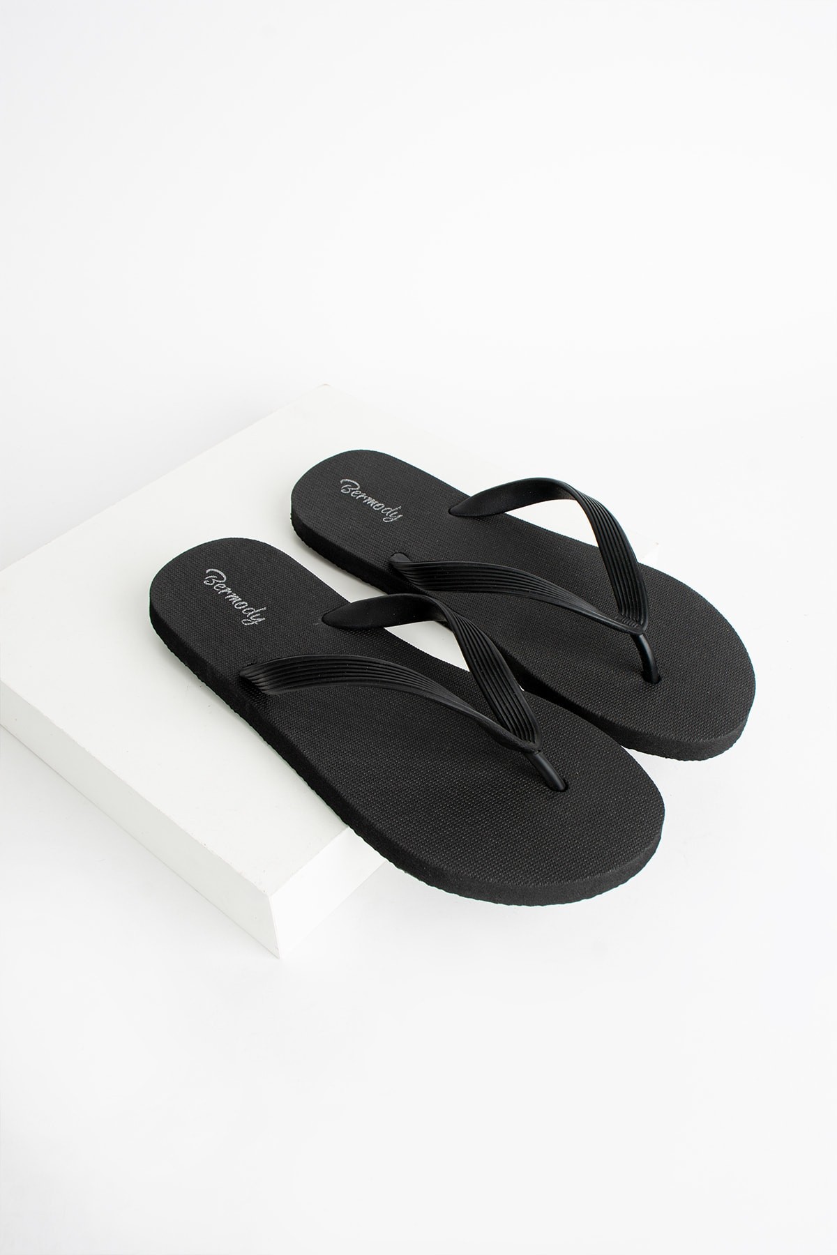 Erkek Rahat Parmak Arası Basic Plaj Terliği Flipflops