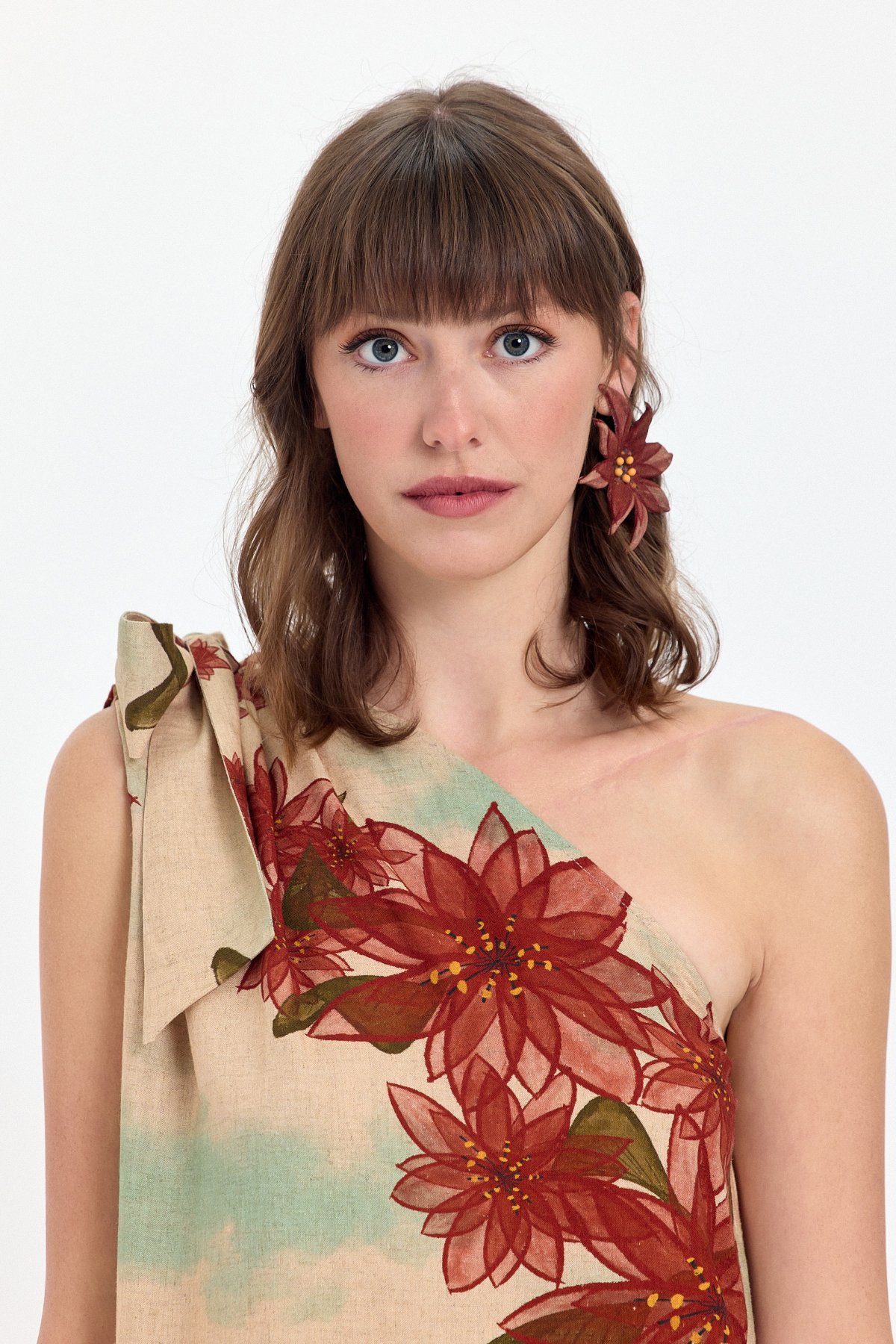 Tek omuz elbise lilium desen