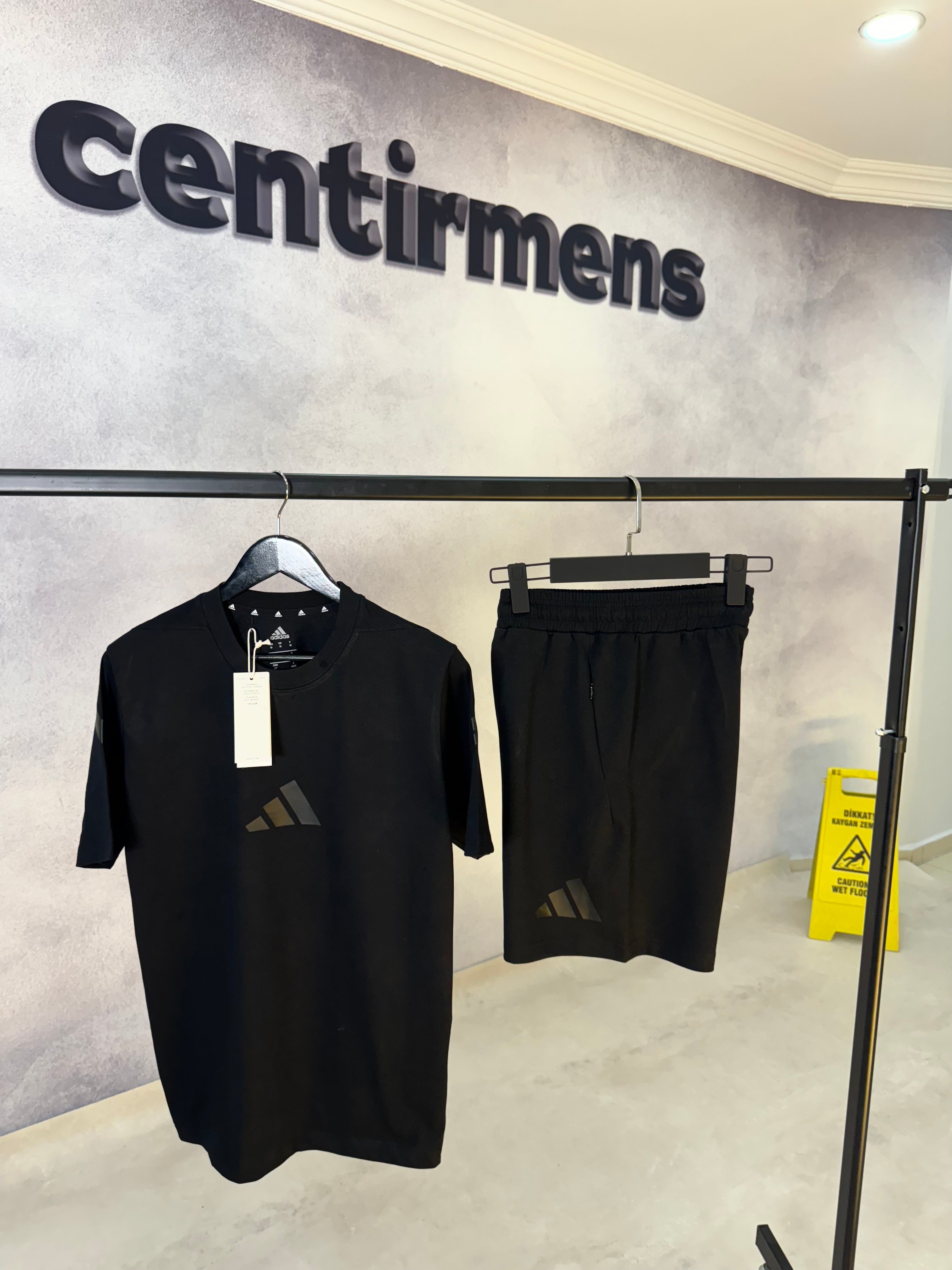 Adidas Zne Siyah Şortlu Takım