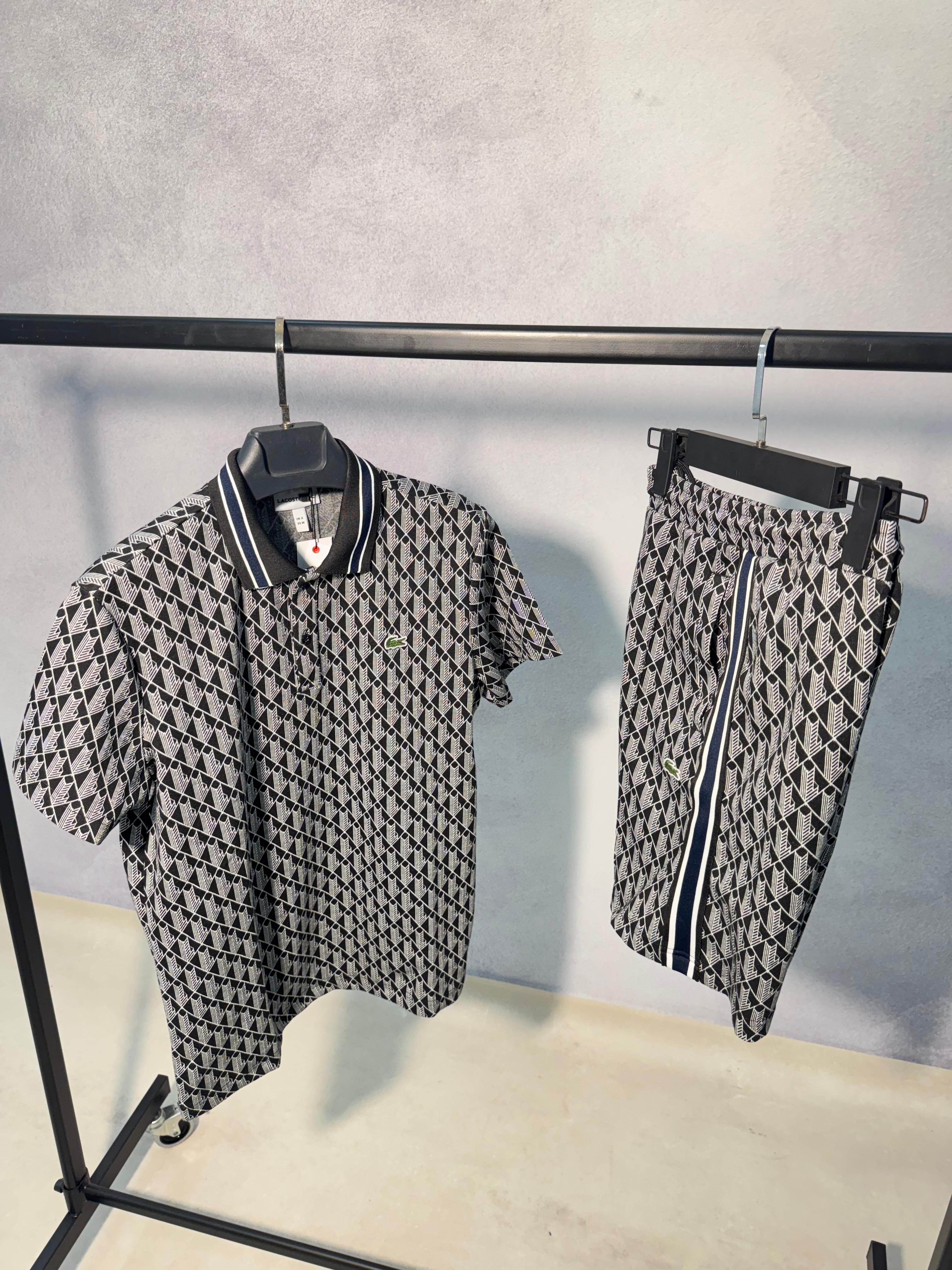Lacoste Siyah Monogram Şortlu Takım