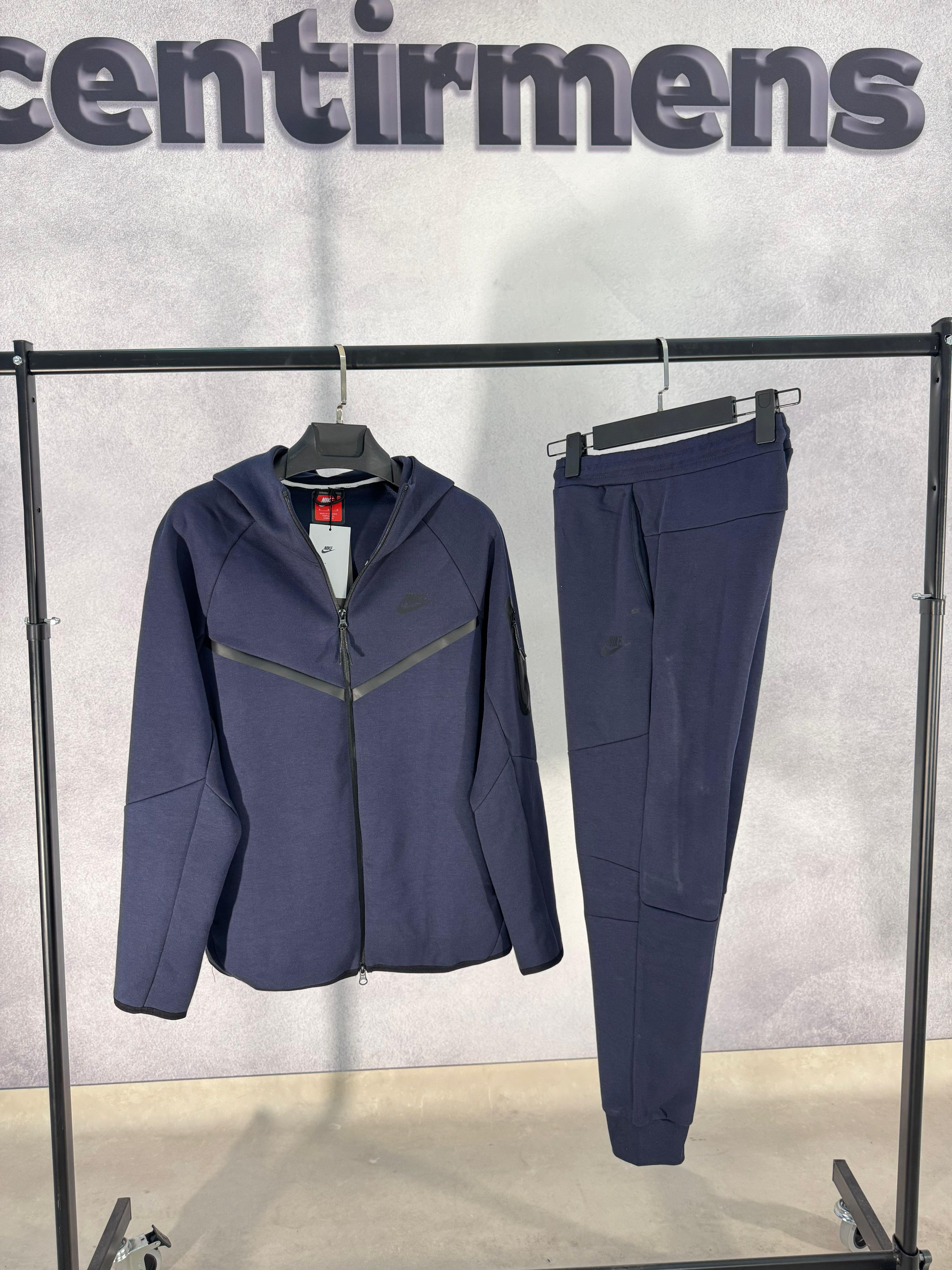 Tech Fleece Lacivert Eşofman Takımı