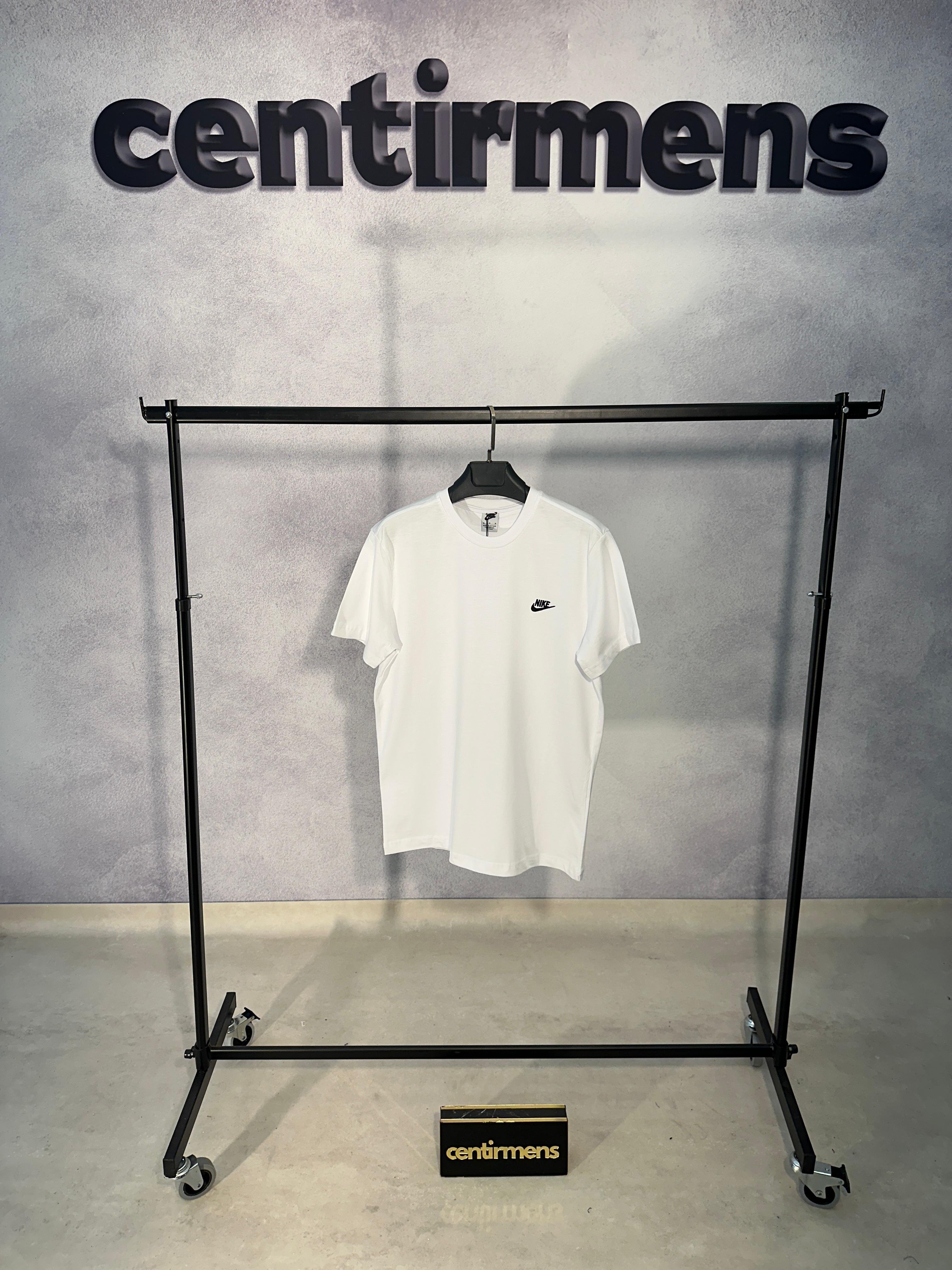 Nike Club Beyaz Tişört