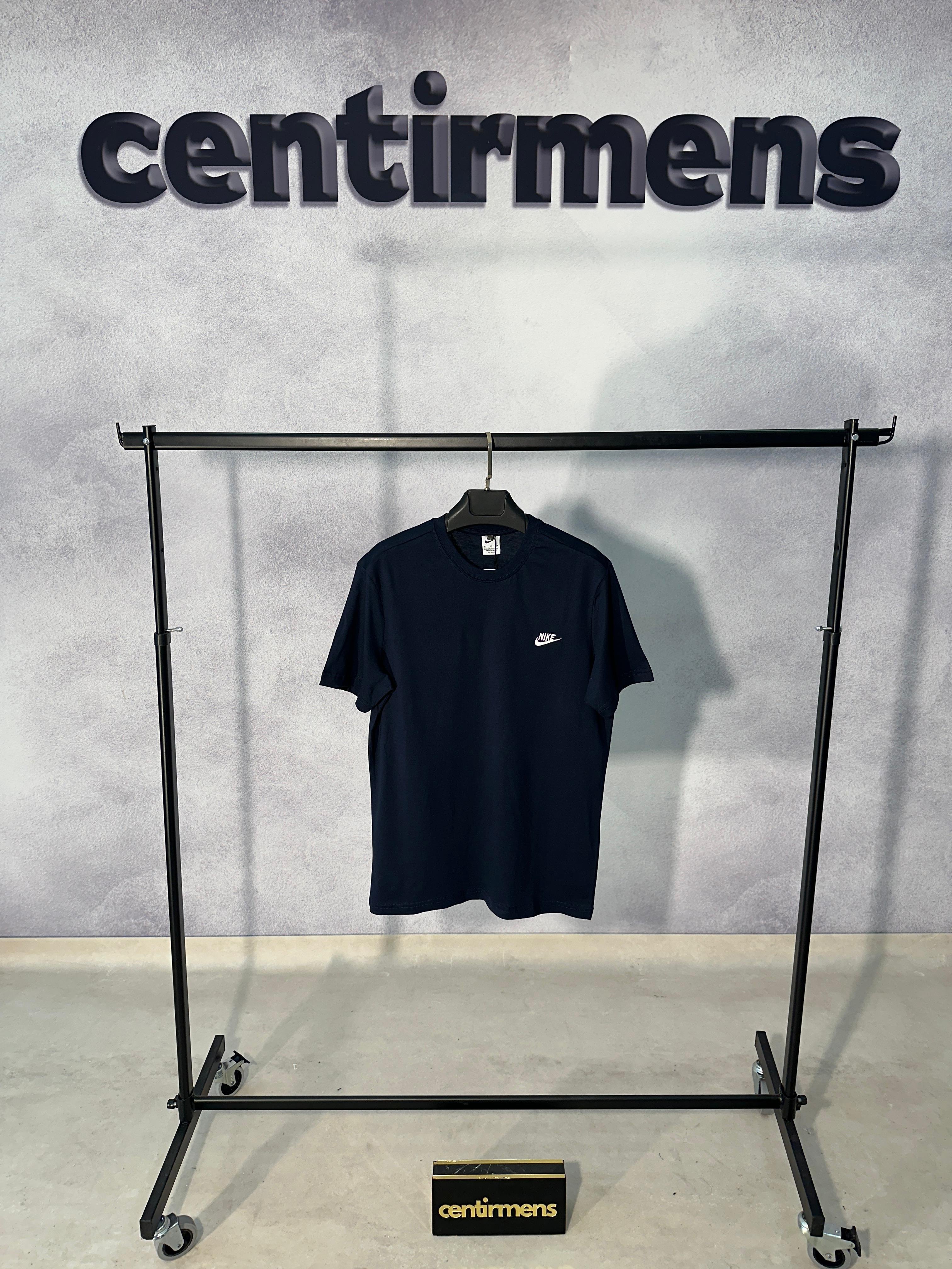 Nike Club Siyah Tişört