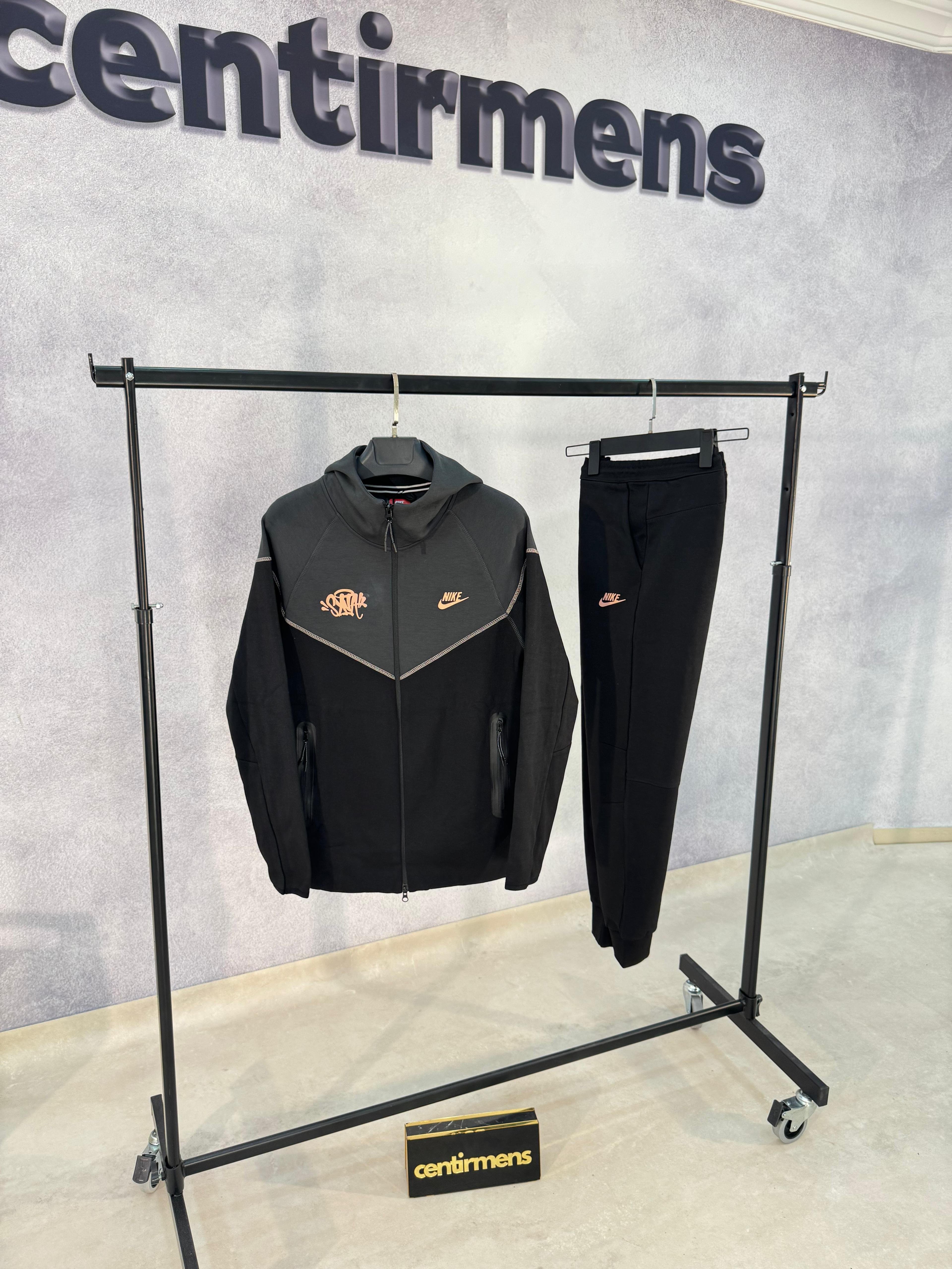 Tech Fleece 2025 Syna Eşofman Takımı