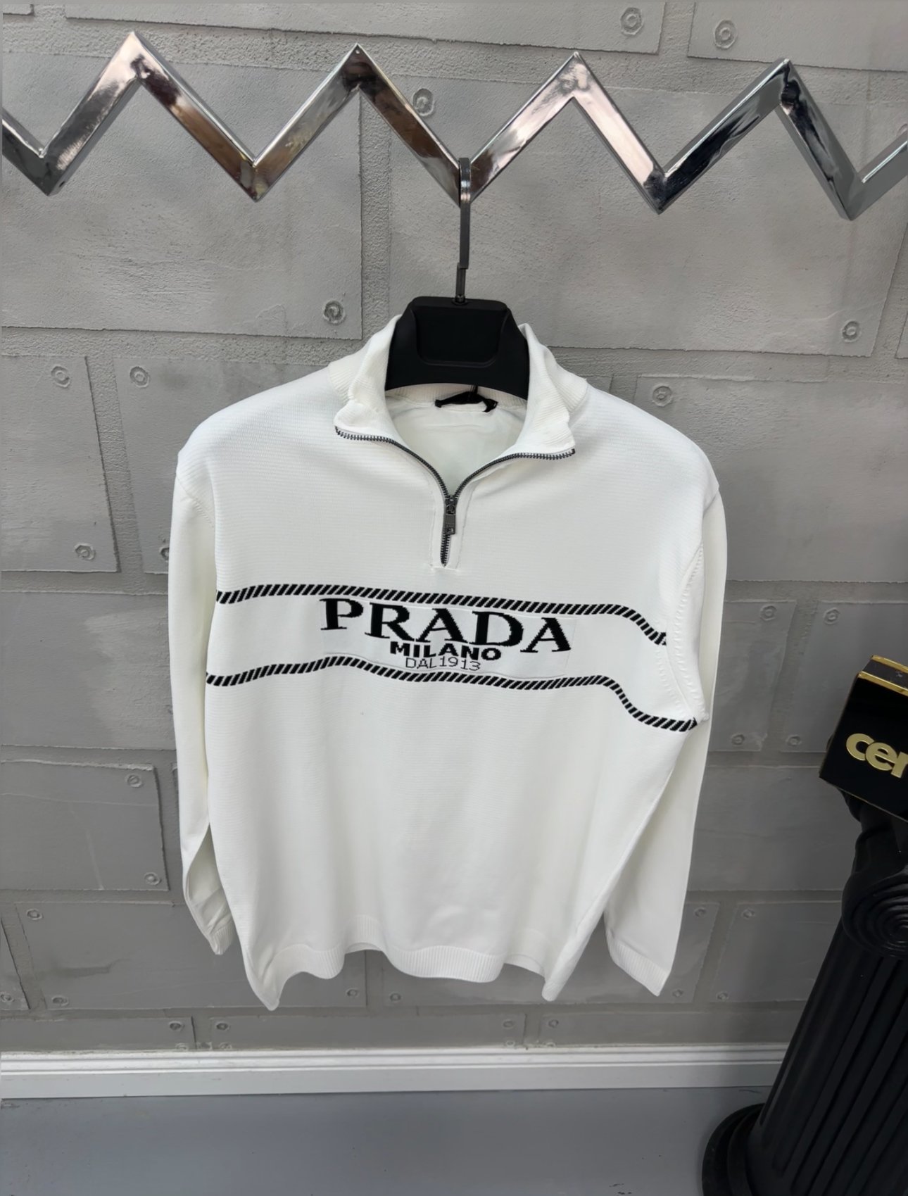 Prada Beyaz Fermuar Detay 