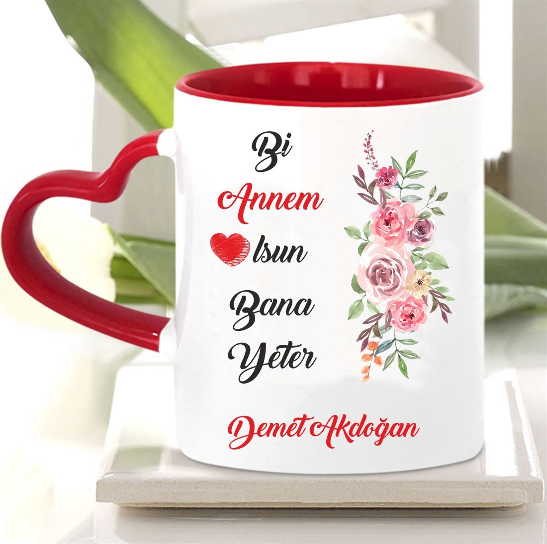 Anneler Gününe Özel Kişiye Özel İsim Baskılı Kalpli Kupa