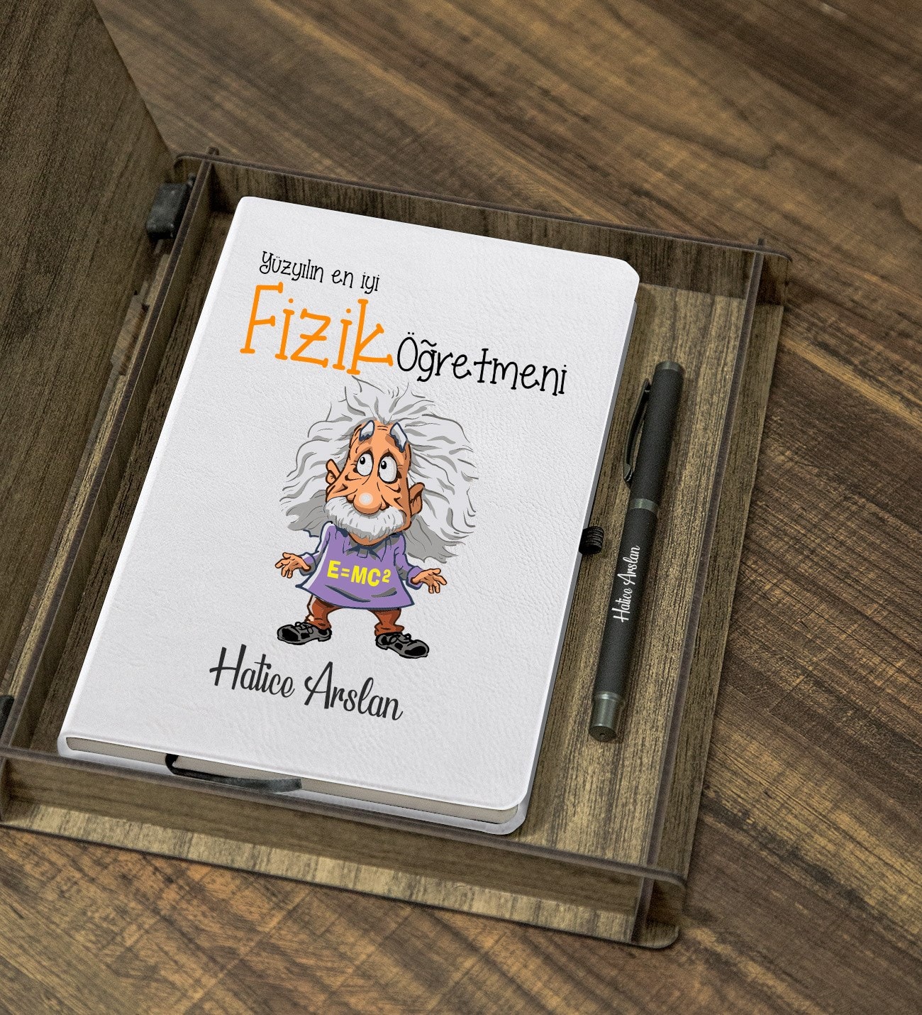 Kişiye Özel Fizik Öğretmeni Tasarımlı Ahşap Kutulu Ajanda Kalem Seti