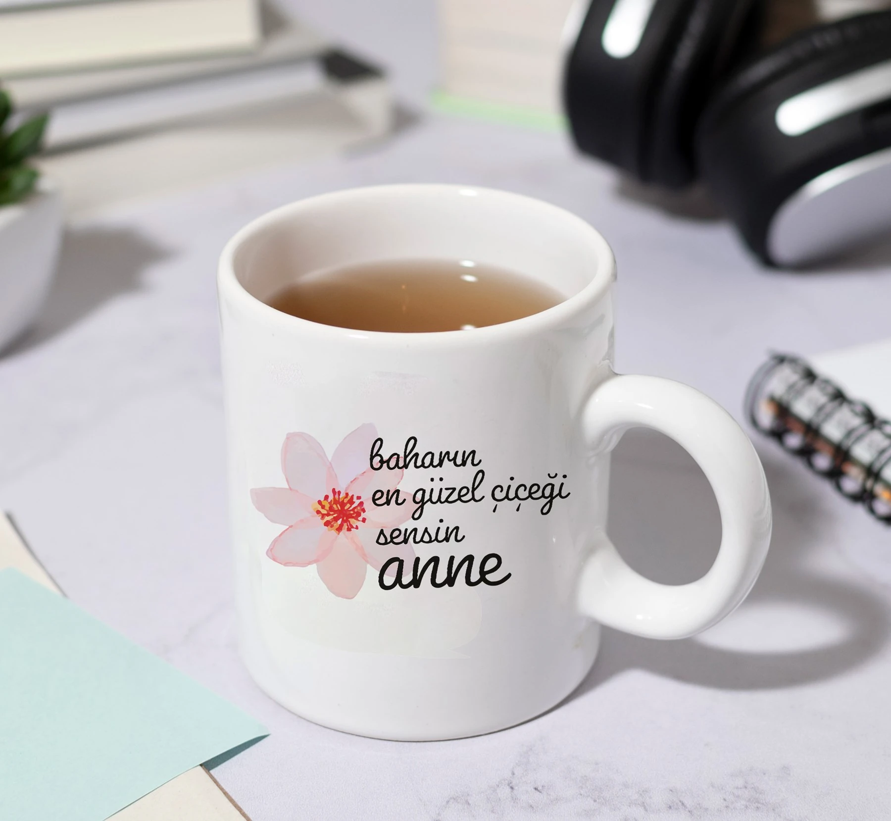 Baharın En Güzel Çiçeği Sensin Anne Yazılı Kupa Bardak