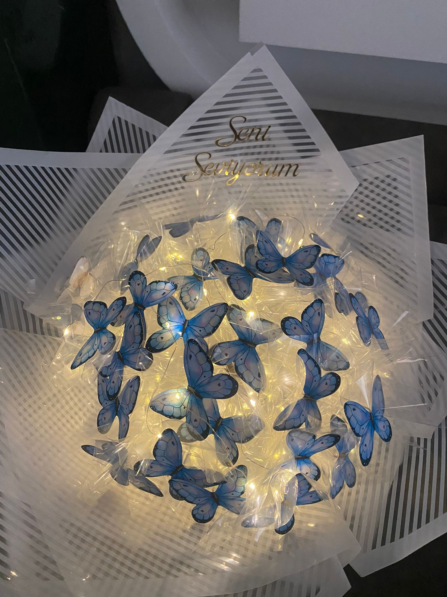 Led Işıklı Kelebek Buketi 