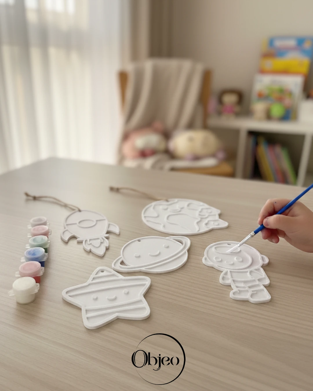 Uzay Temalı Çocuk Boyama Seti - 5 Parça + 6 Renk Boya + Fırça