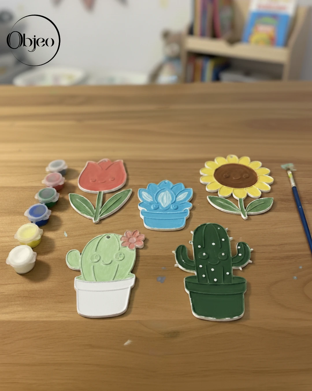 Çiçek Temalı Çocuk Boyama Seti - 5 Parça + 6 Renk Boya + Fırça