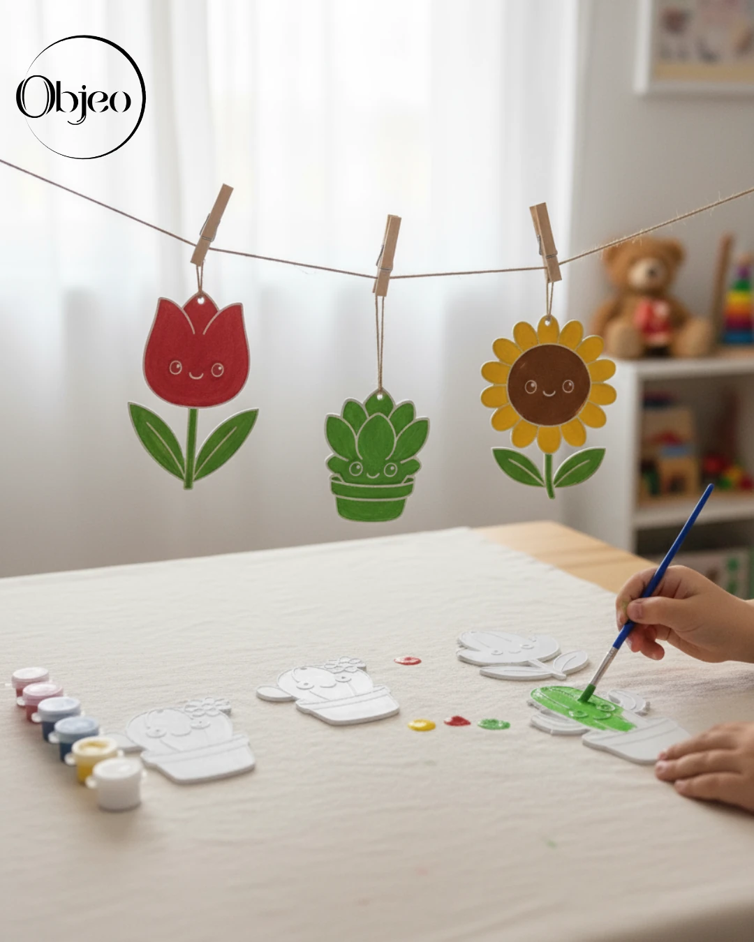 Çiçek Temalı Çocuk Boyama Seti - 5 Parça + 6 Renk Boya + Fırça