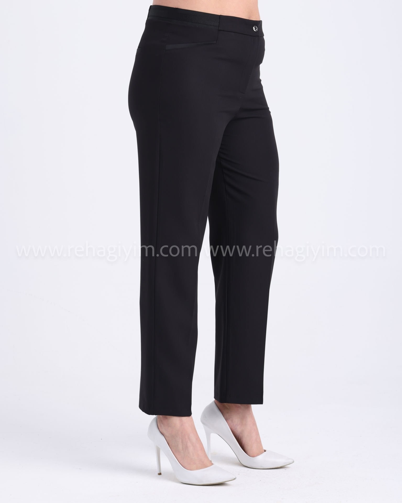Saten Cep Detaylı Kumaş Pantolon