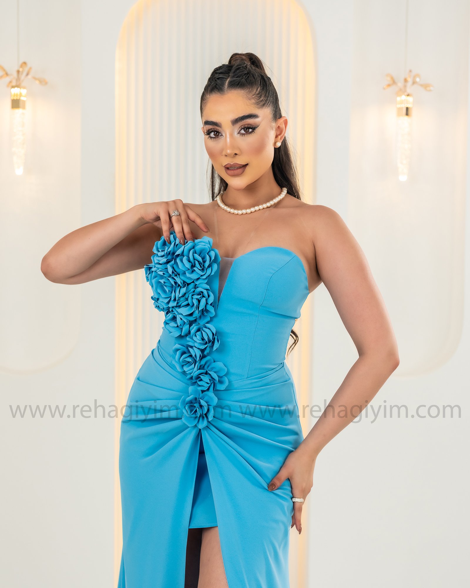 Ön yırtmaç Detaylı Straplez Krep Abiye Maxi - Bebe Mavisi