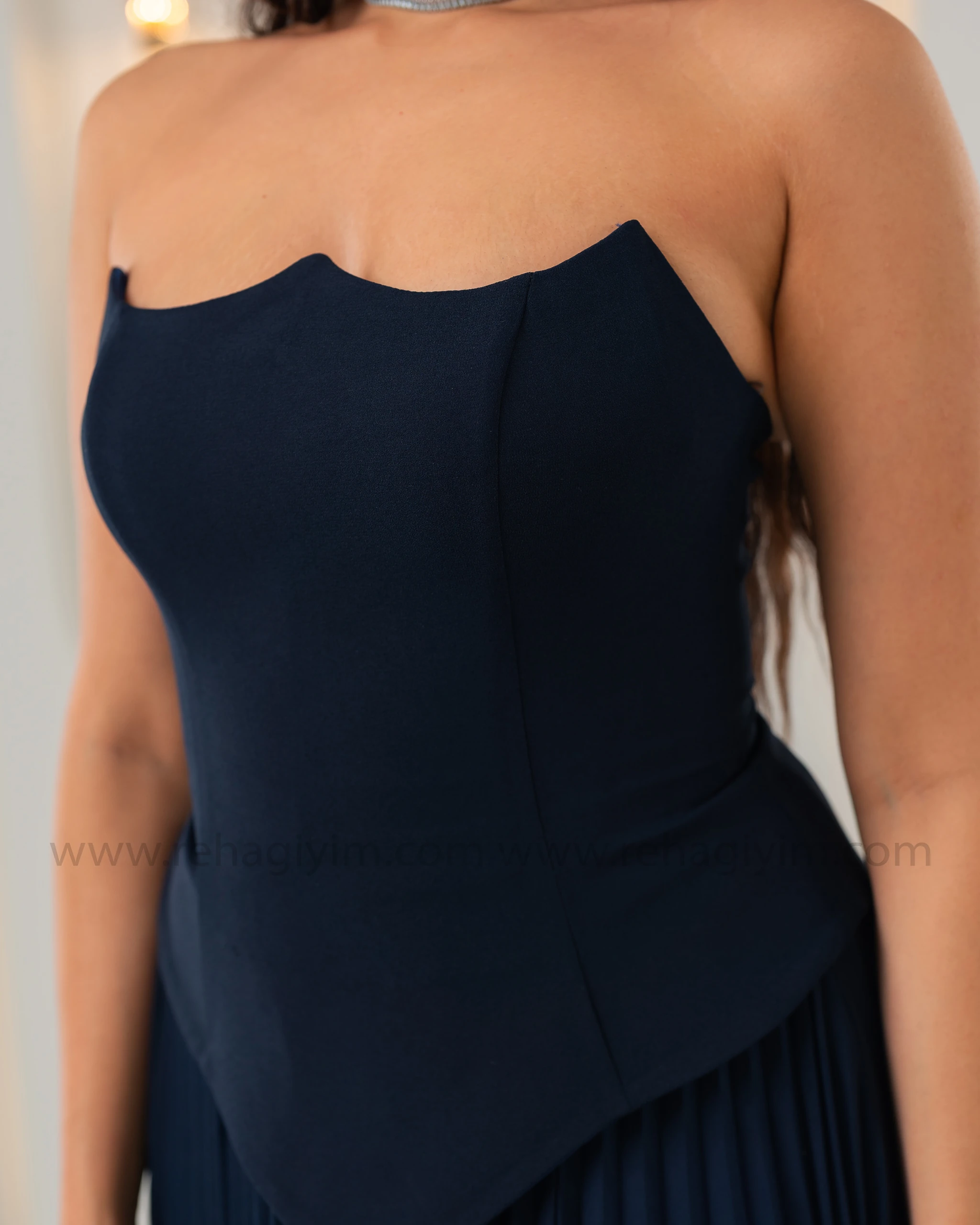 Üstü Krep Altı Şifon Tasarım Abiye Elbise - Lacivert