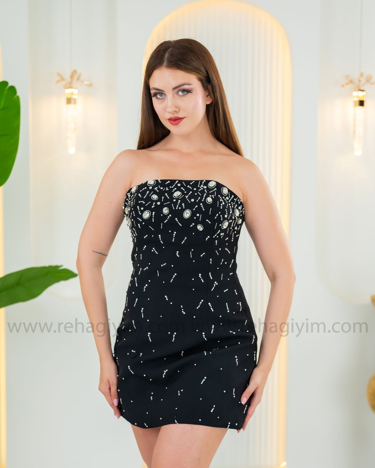 Straplez Taşlı Mini Elbise