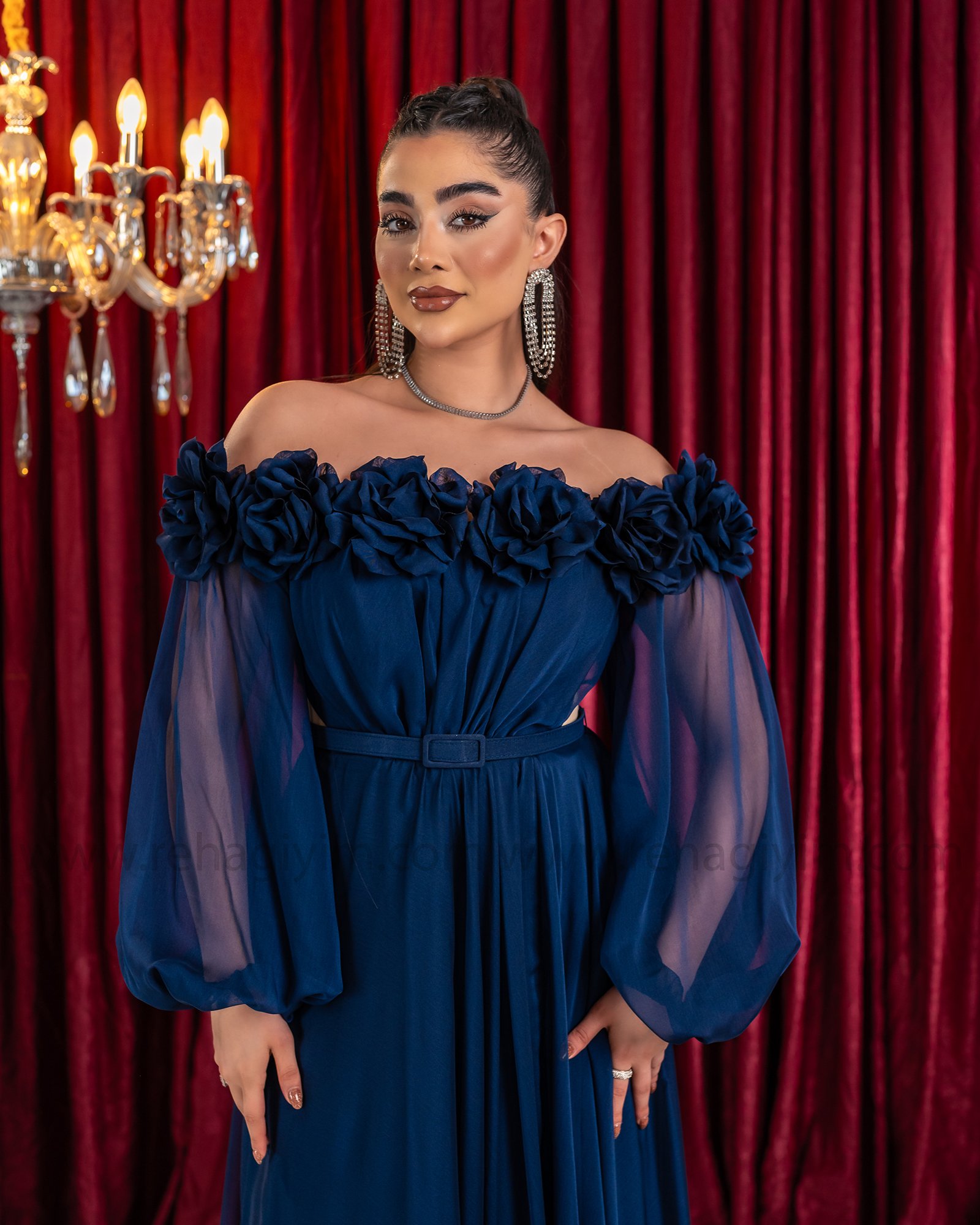 Gül Detaylı Uzun Şifon Abiye Elbise Maxi