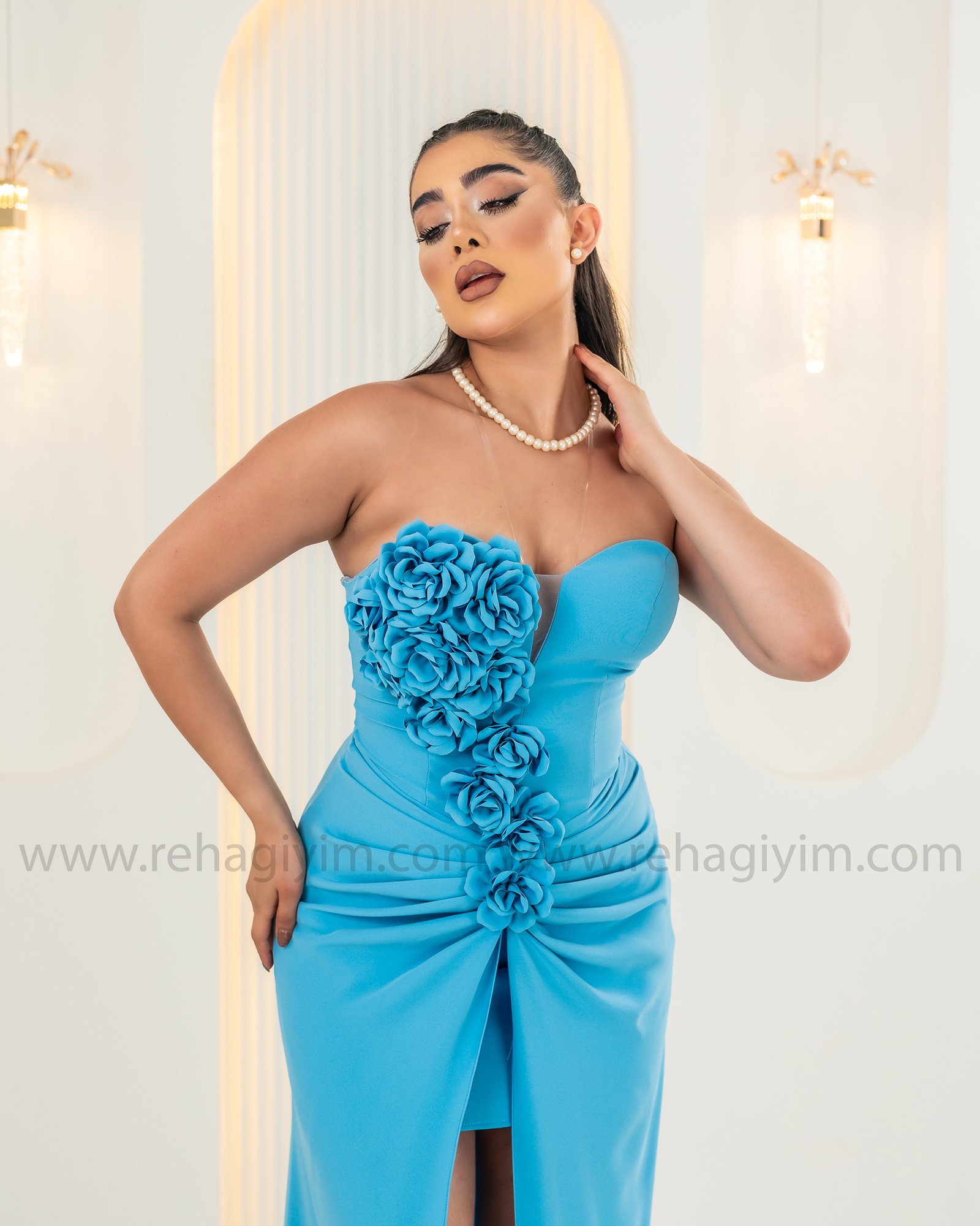 Ön yırtmaç Detaylı Straplez Krep Abiye Maxi - Bebe Mavisi