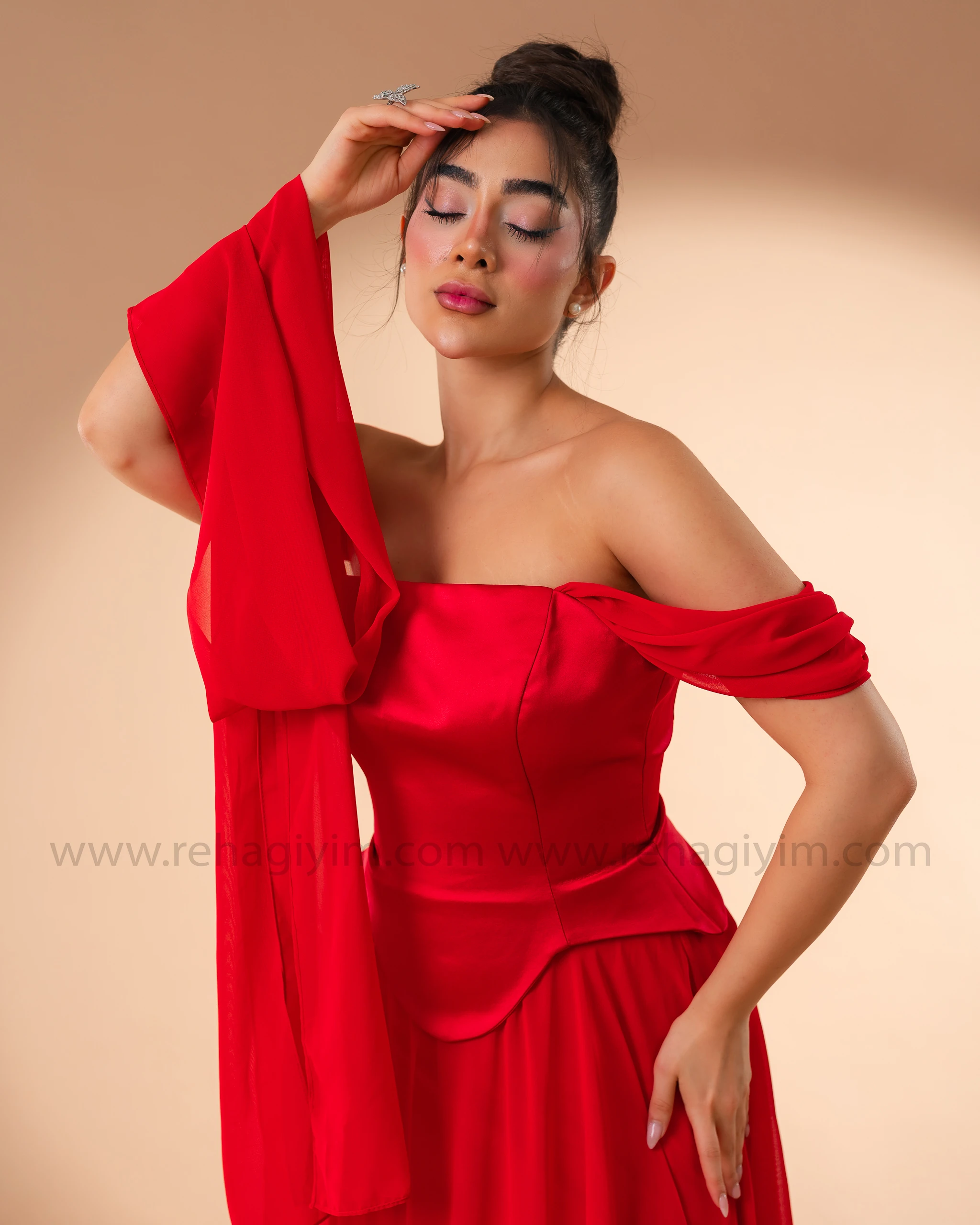 Şal Detaylı Üzeri Saten Altı Şifon Abiye  - Kırmızı