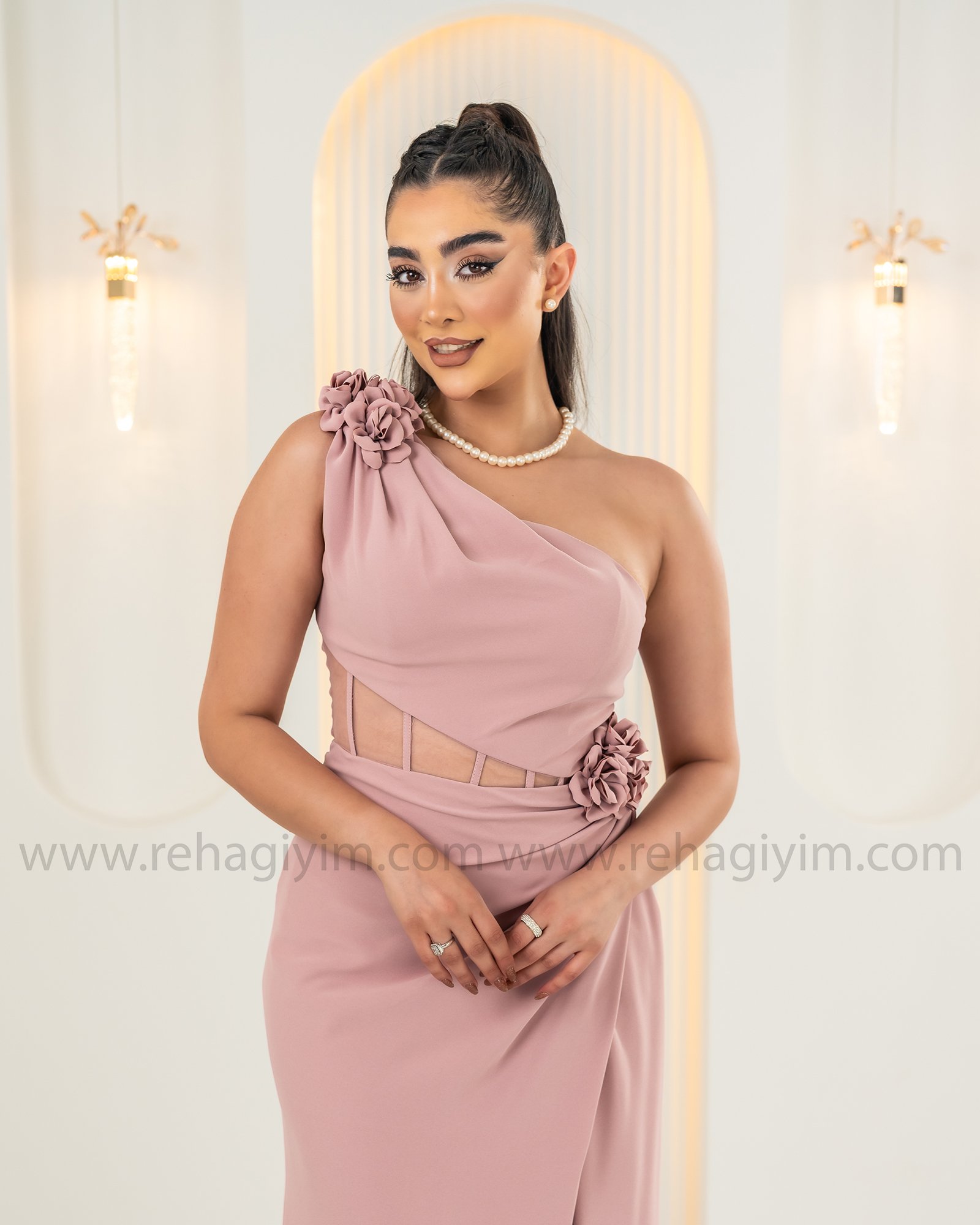 Tek Omuz Bel Detaylı Krep Abiye Maxi
