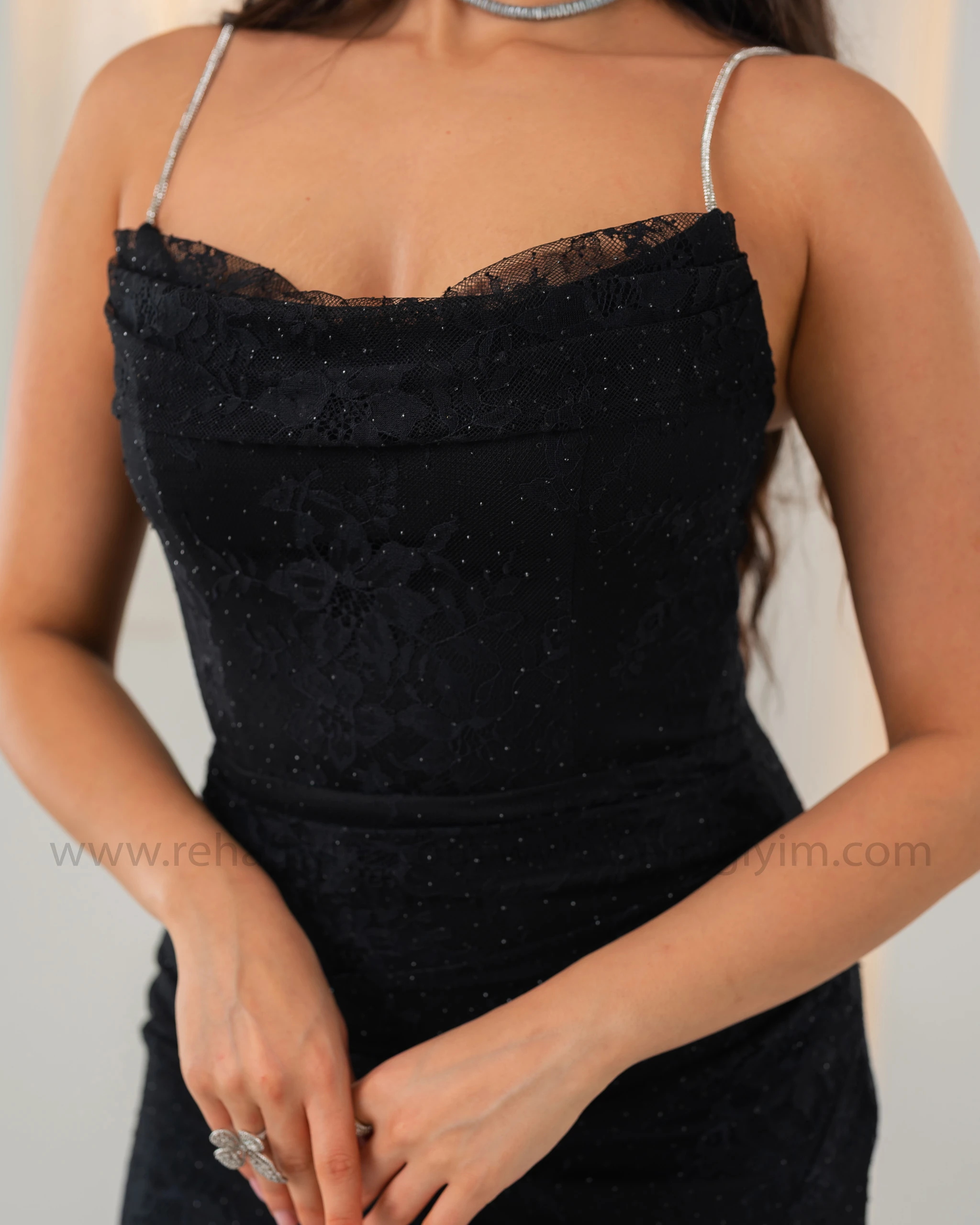 İnce Askılı Pırıltı Taşlı Dantel Abiye Elbise - Siyah