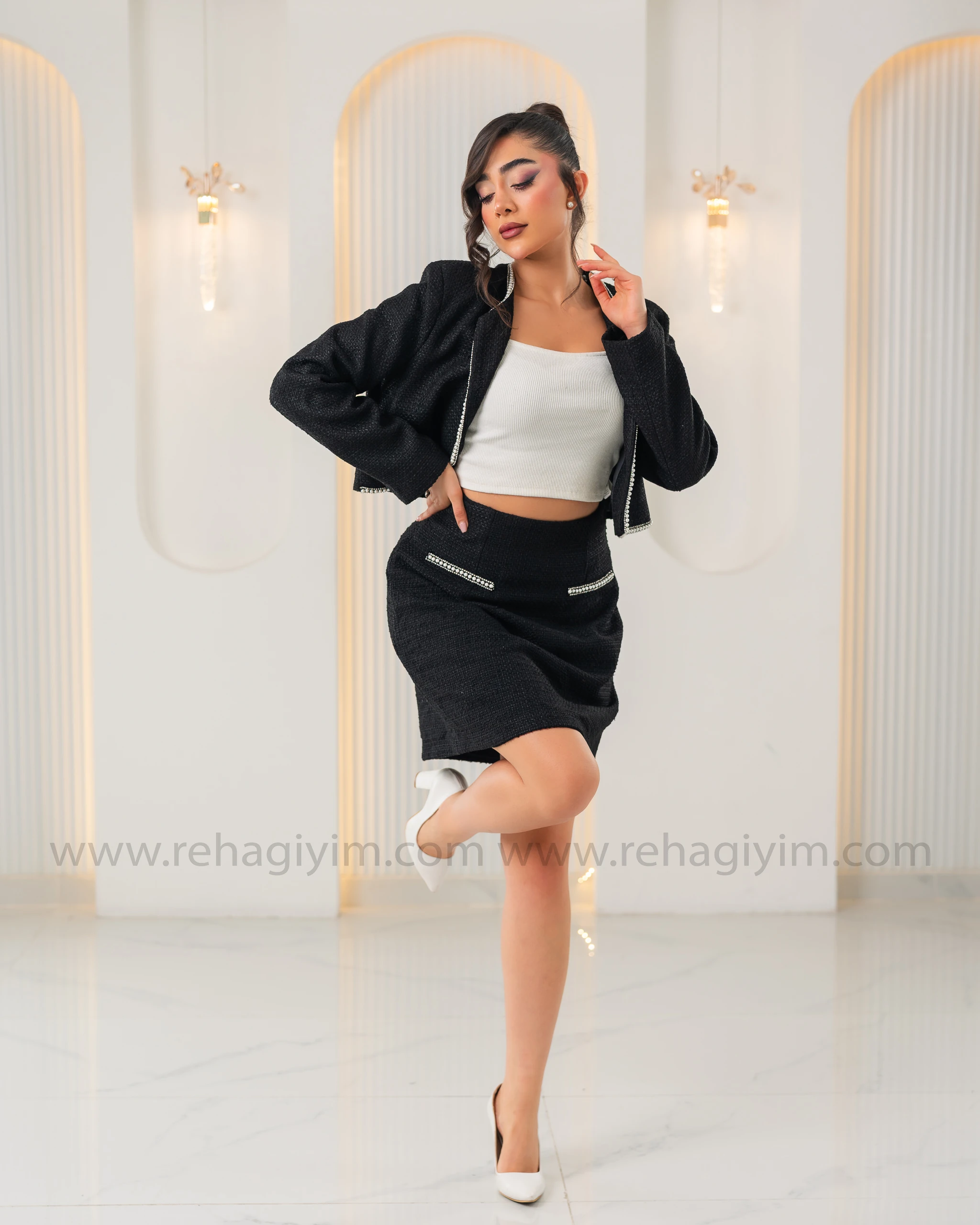 Taş Detaylı Tuvit Etek Ceket Takım - Siyah