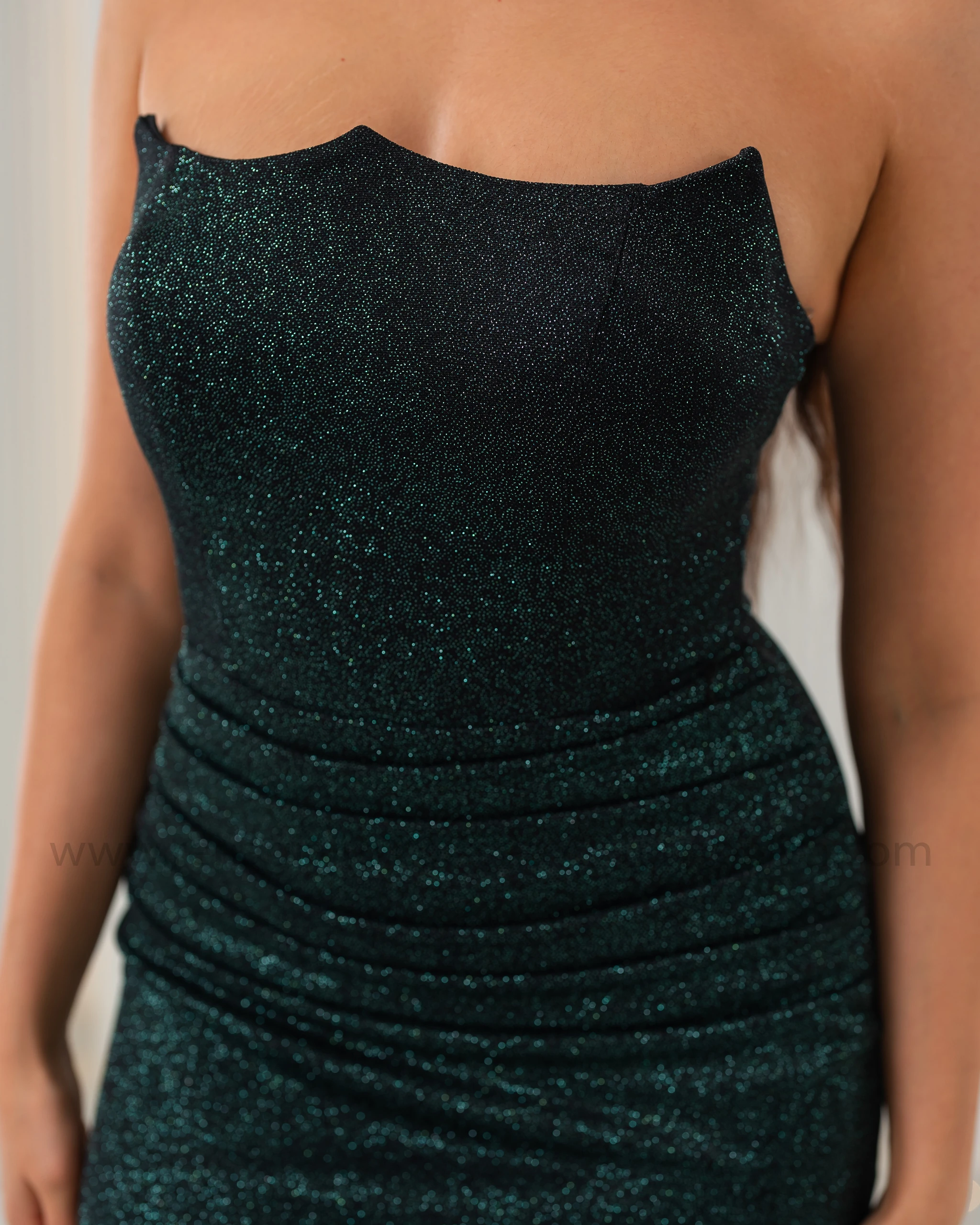 Kalp Yaka Straplez Simli Abiye Maxi - Yeşil