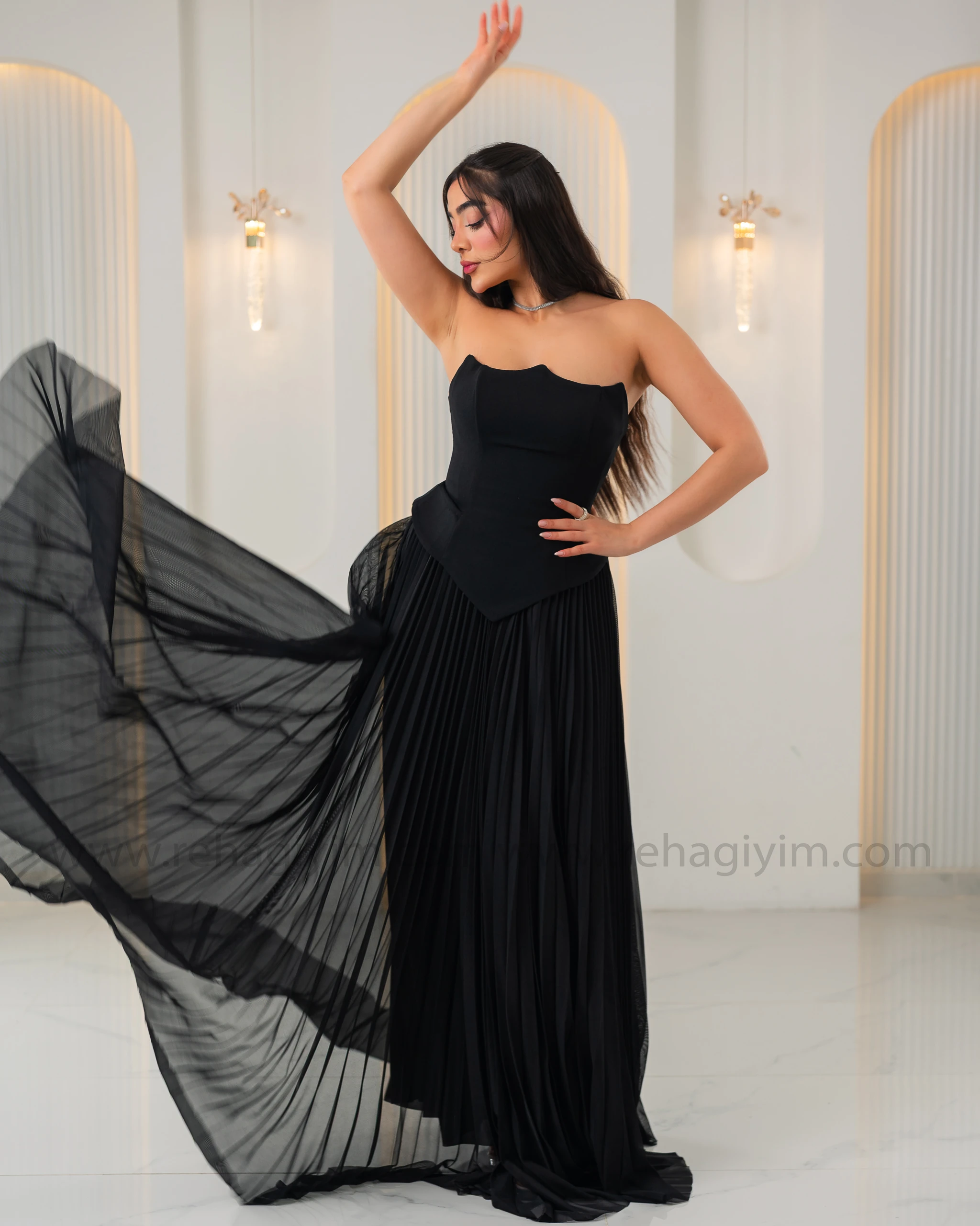 Üstü Krep Altı Şifon Tasarım Abiye Elbise - Siyah