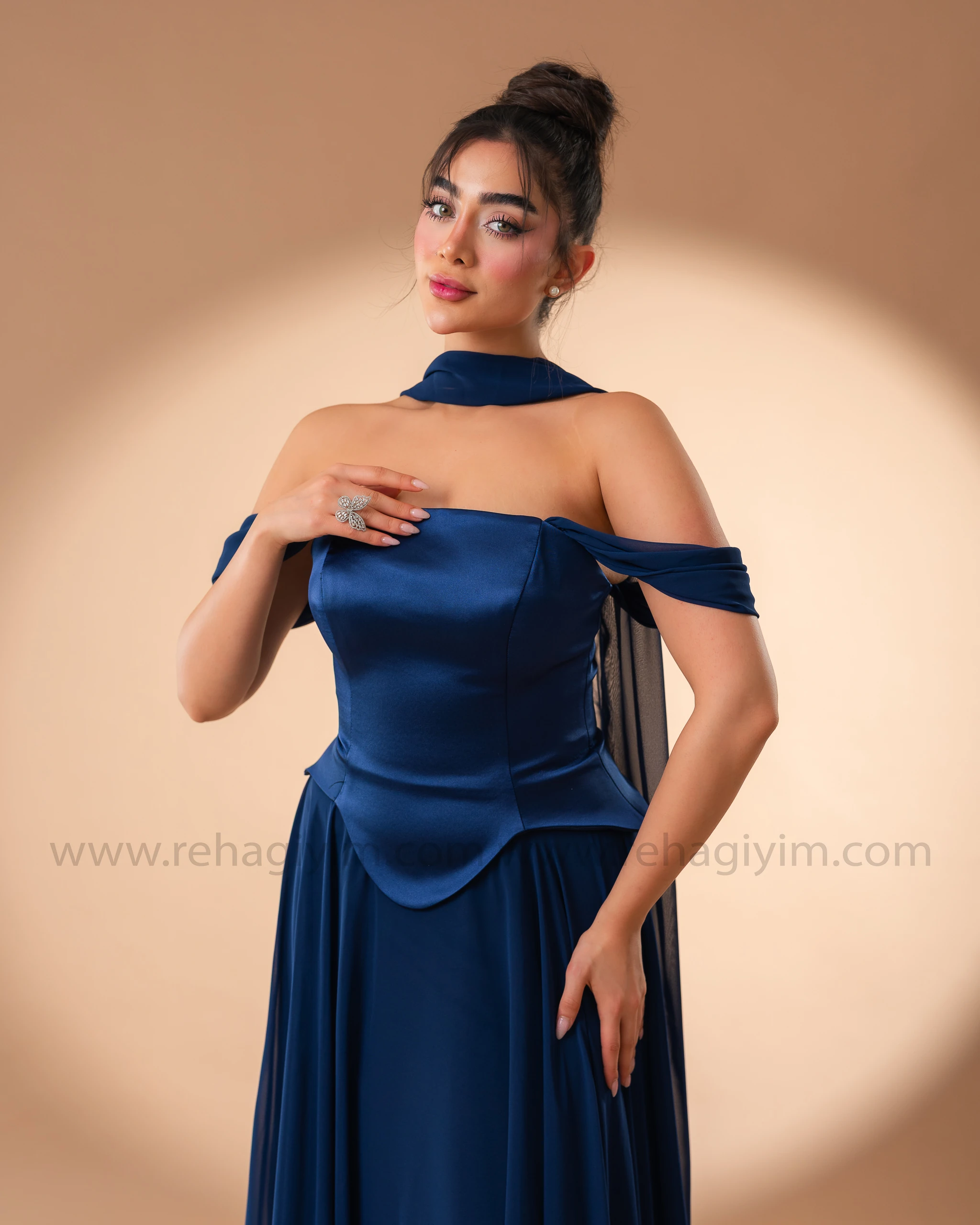 Şal Detaylı Üzeri Saten Altı Şifon Abiye  - Lacivert