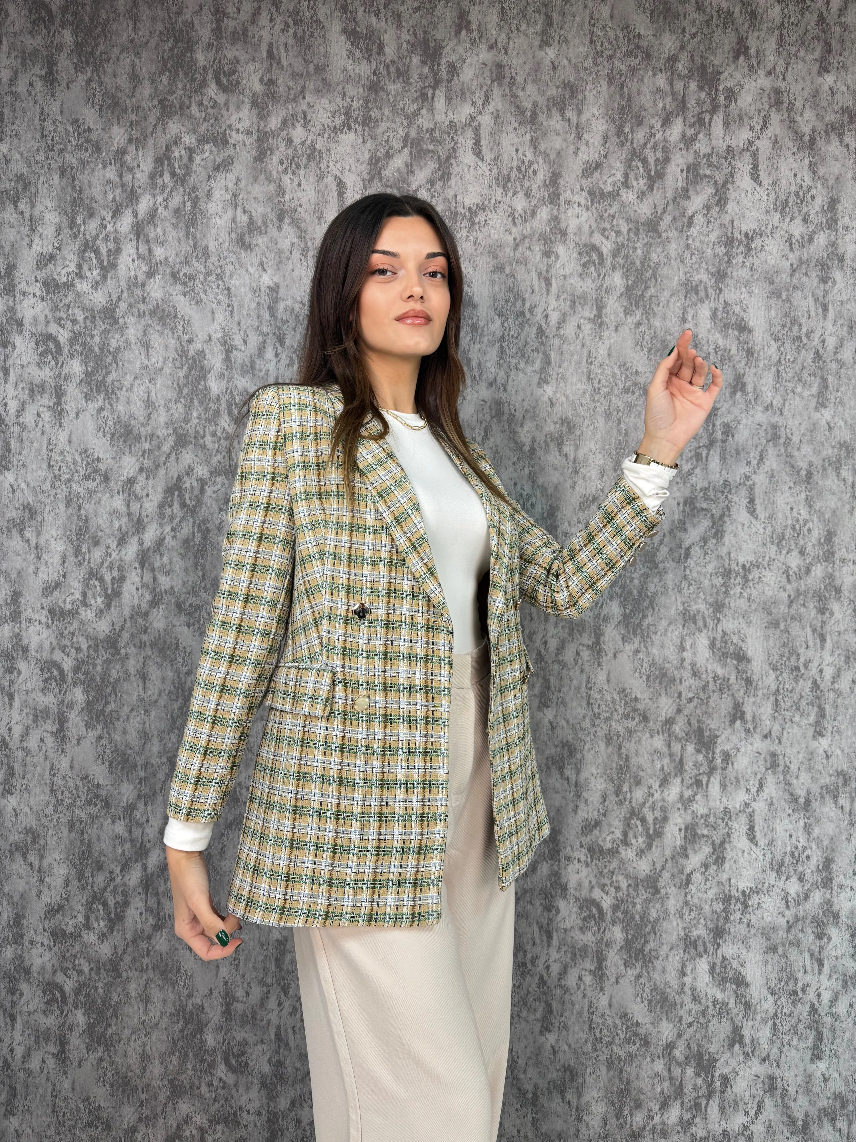 Şal Yaka Kışlık Şanel Ceket