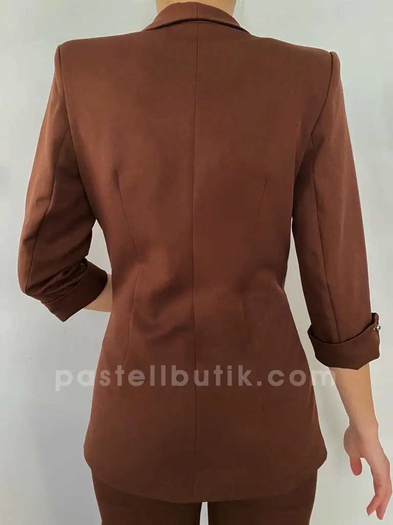 Astarlı Tek Düğmeli Takım