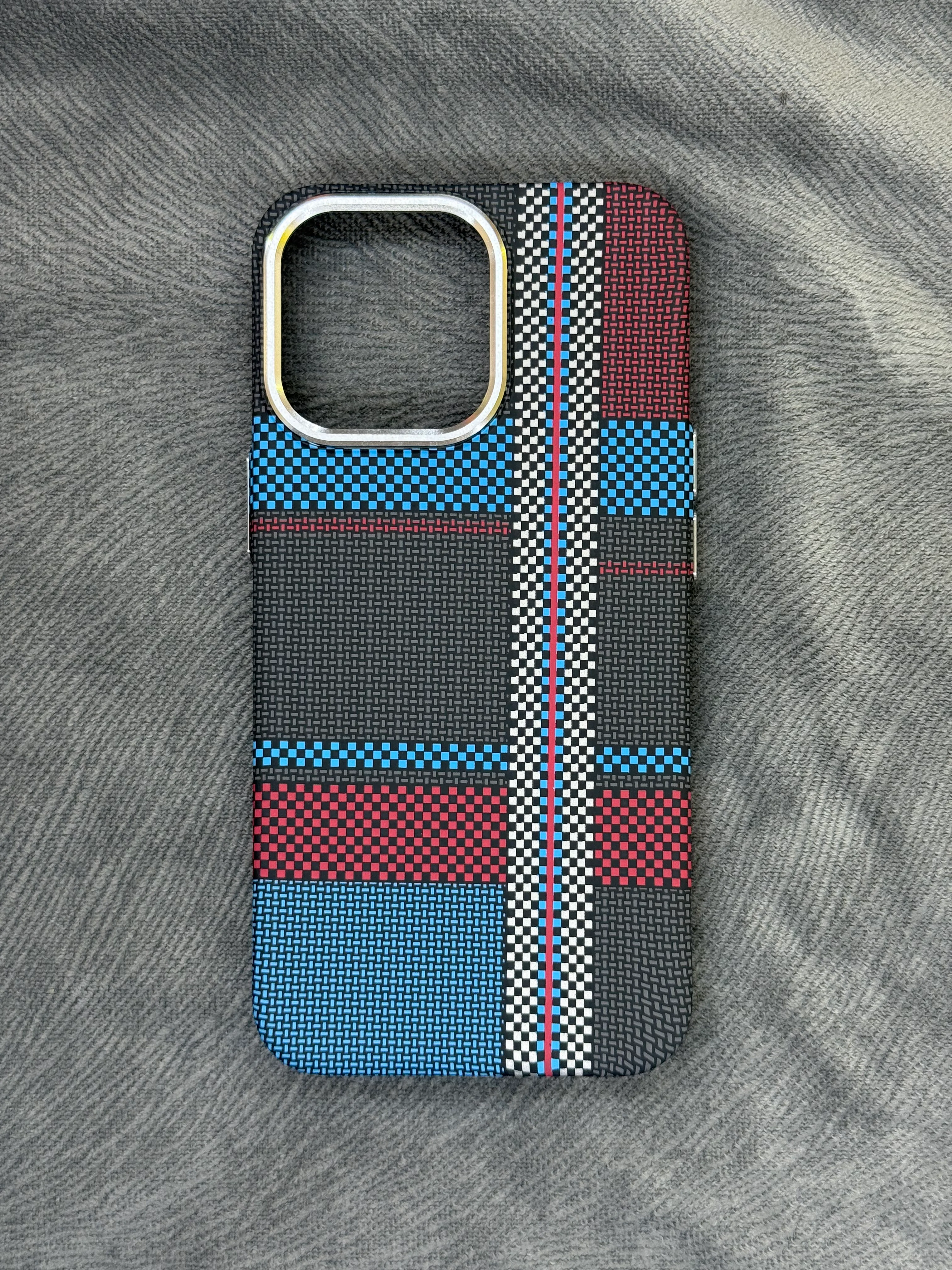 İPHONE 13 PRO MAGSAFE KARBON KILIF