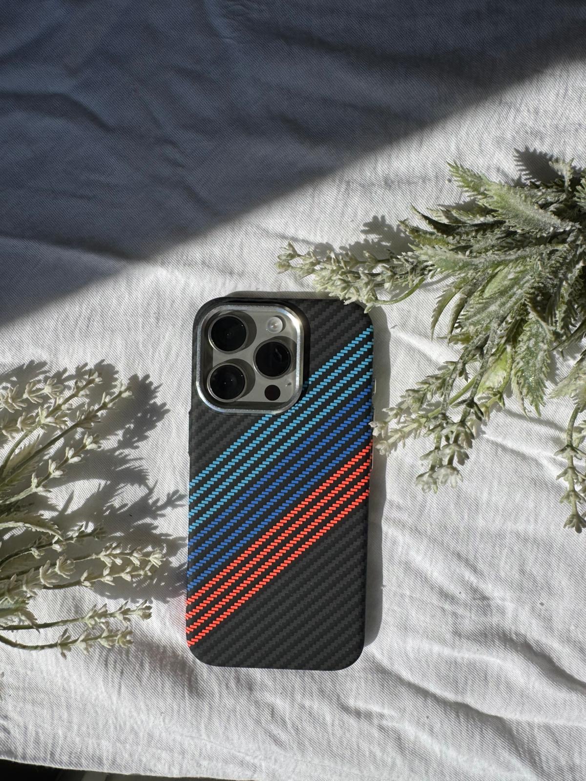 İPHONE 16 PRO MAGSAFE KARBON KILIF