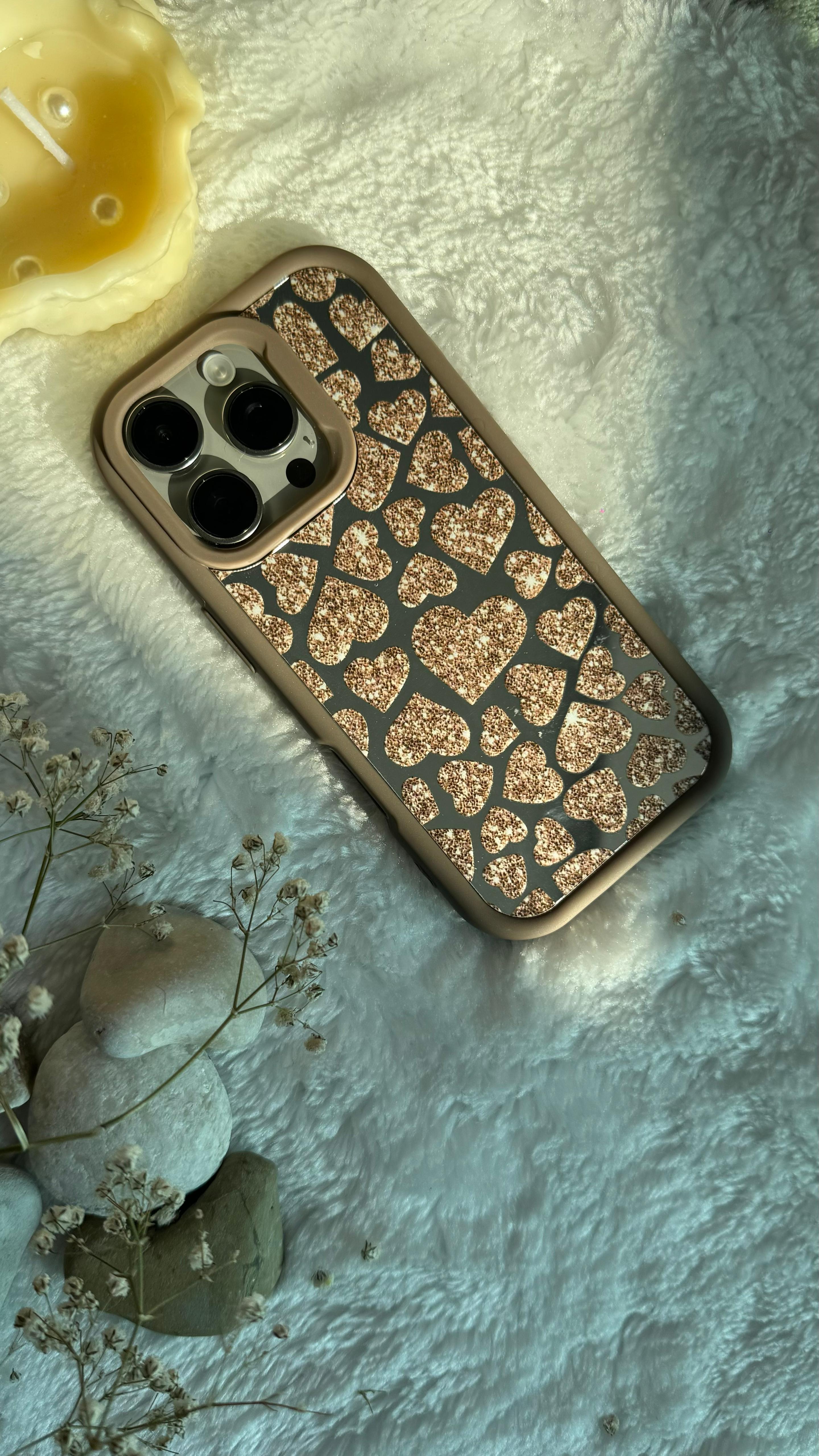 İPHONE 16 PRO MİRROR KALPLİ KILIF