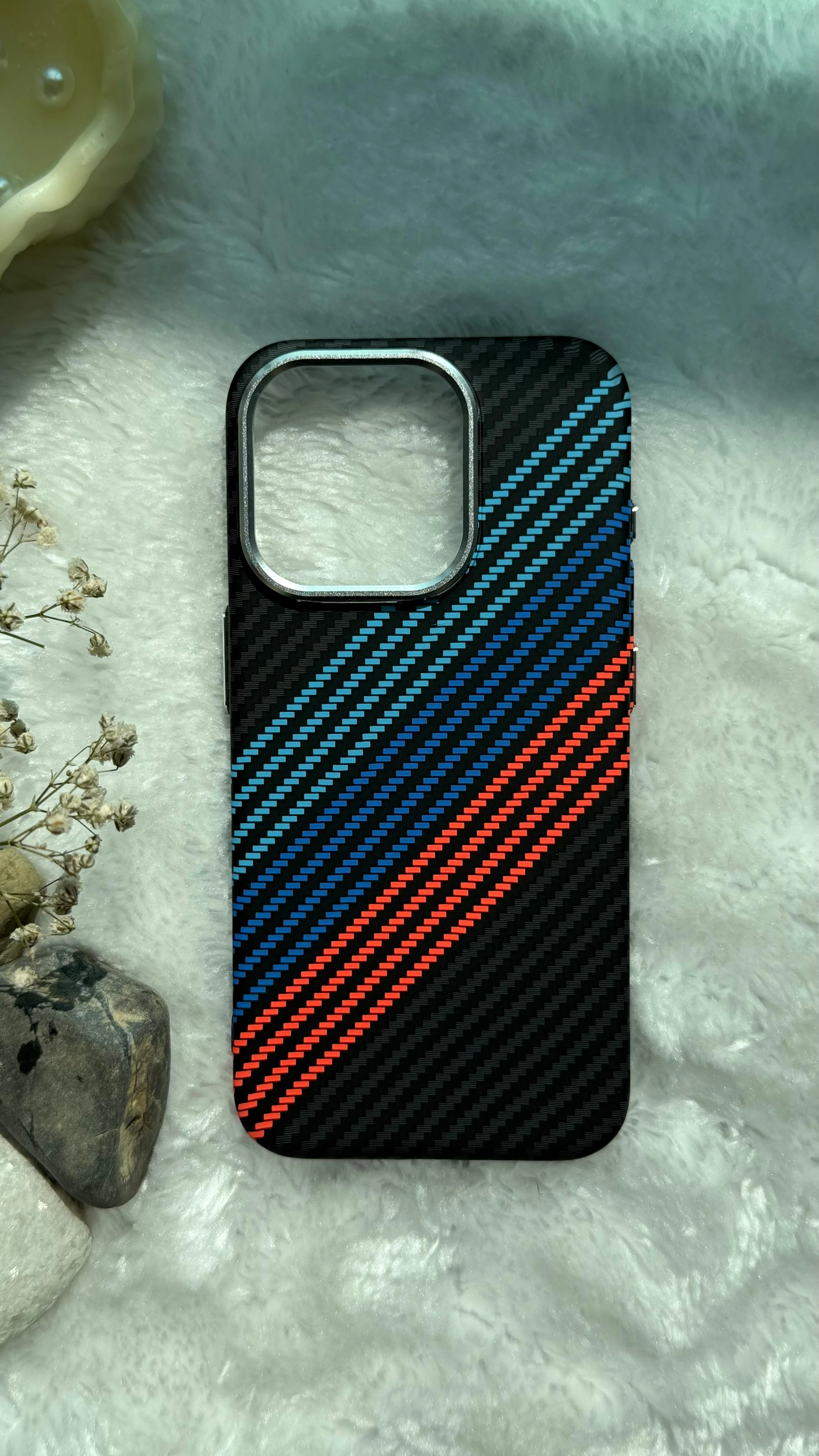 İPHONE 15 PRO MAGSAFE KARBON KILIF