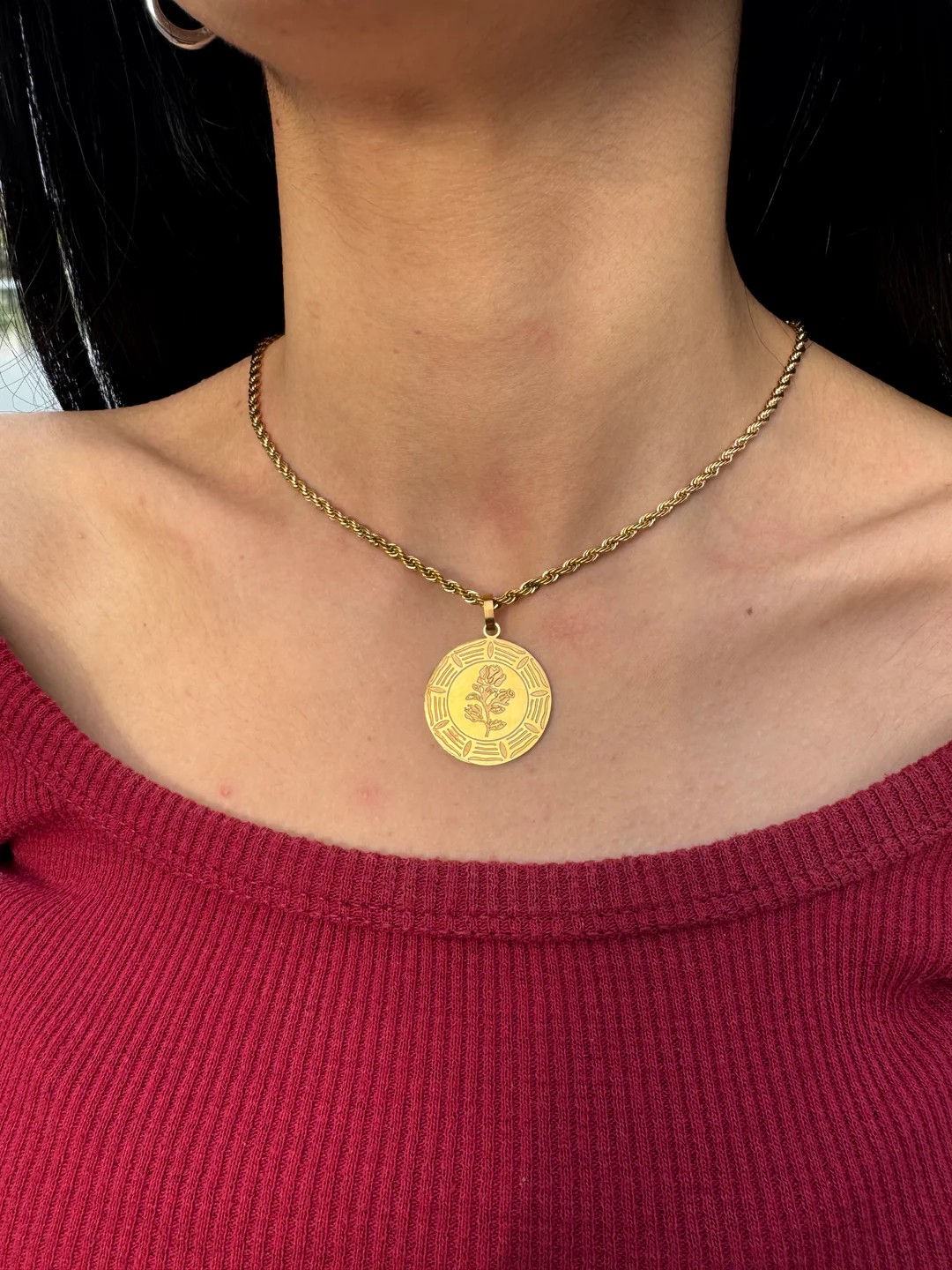 Çiçekli Gold Kolye