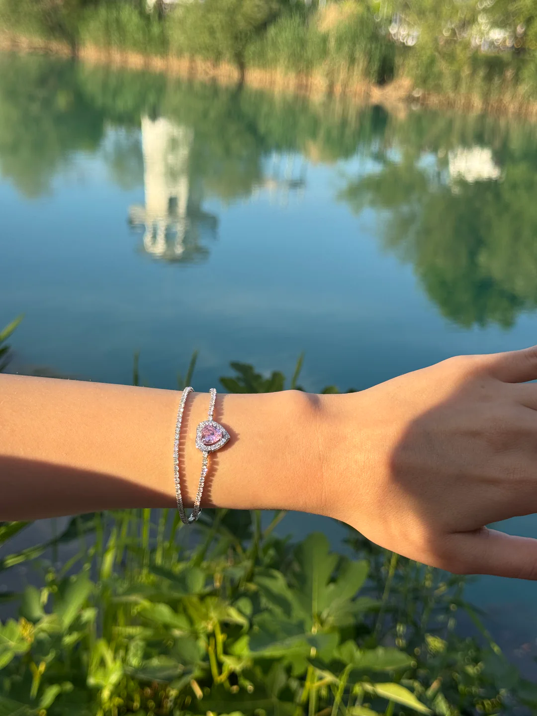 PEMBE KALPLİ VİP BİLEKLİK