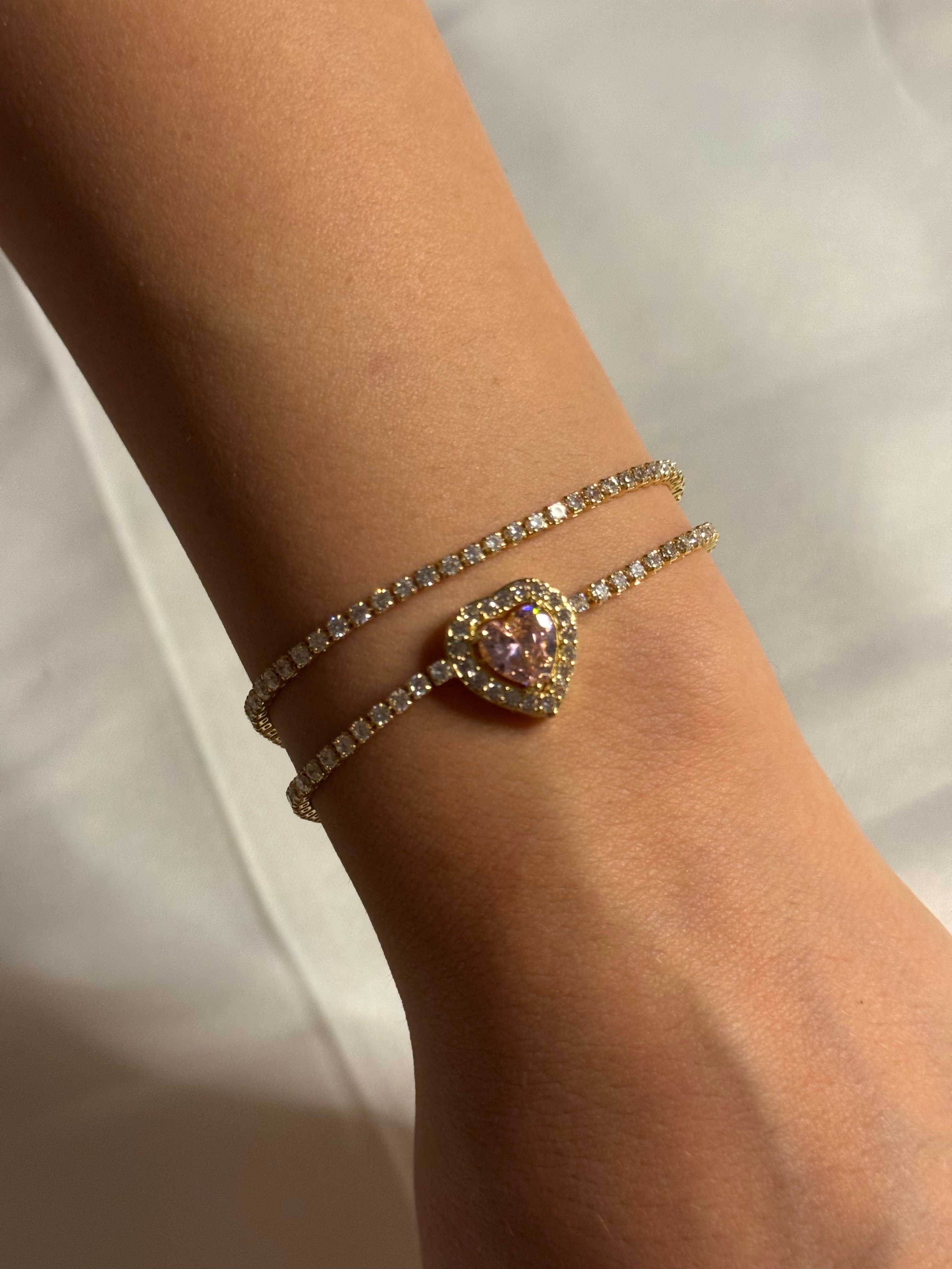 PEMBE TAŞLI KALPLİ BİLEKLİK