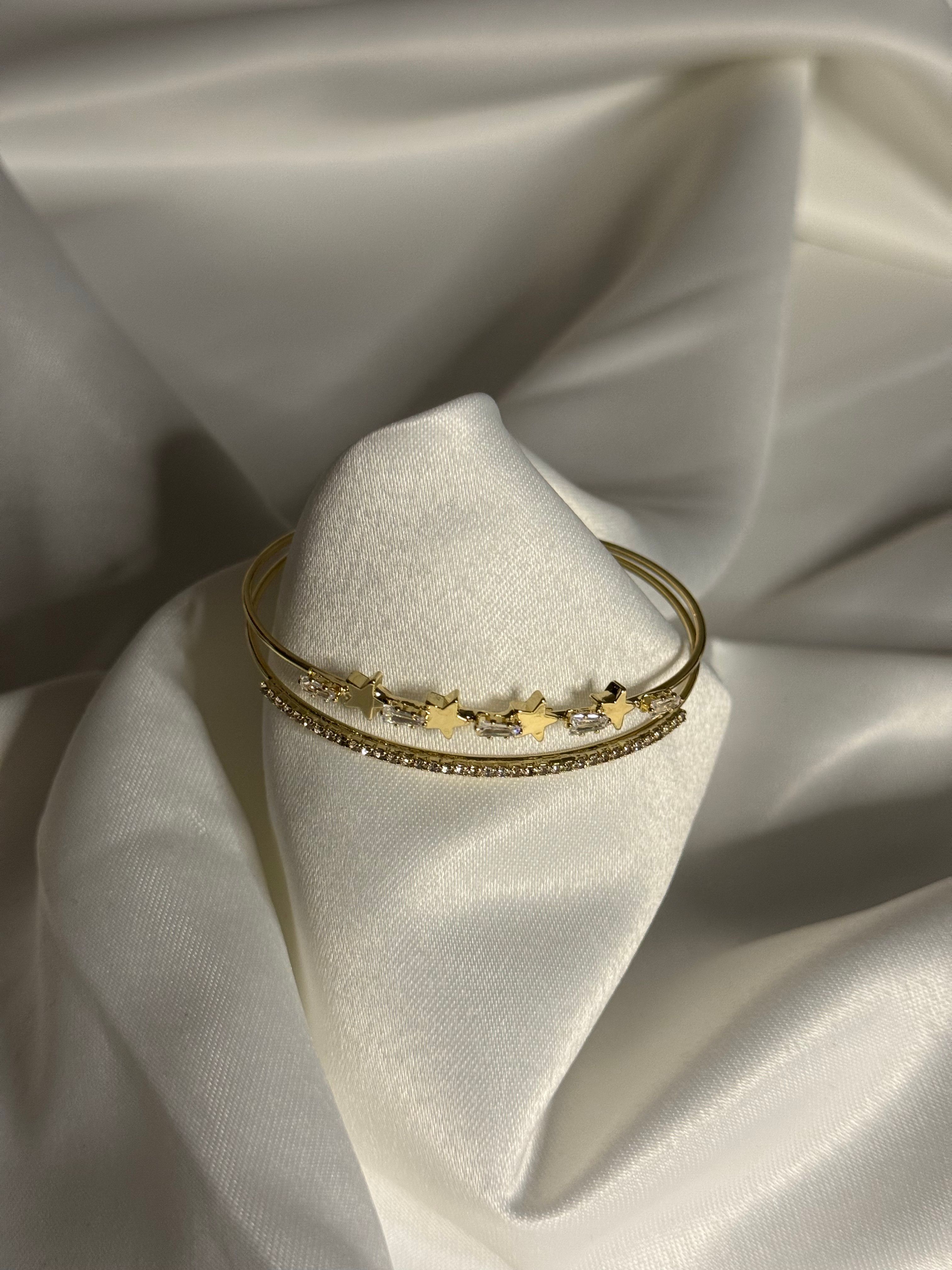 YILDIZLI GOLD KELEPÇE