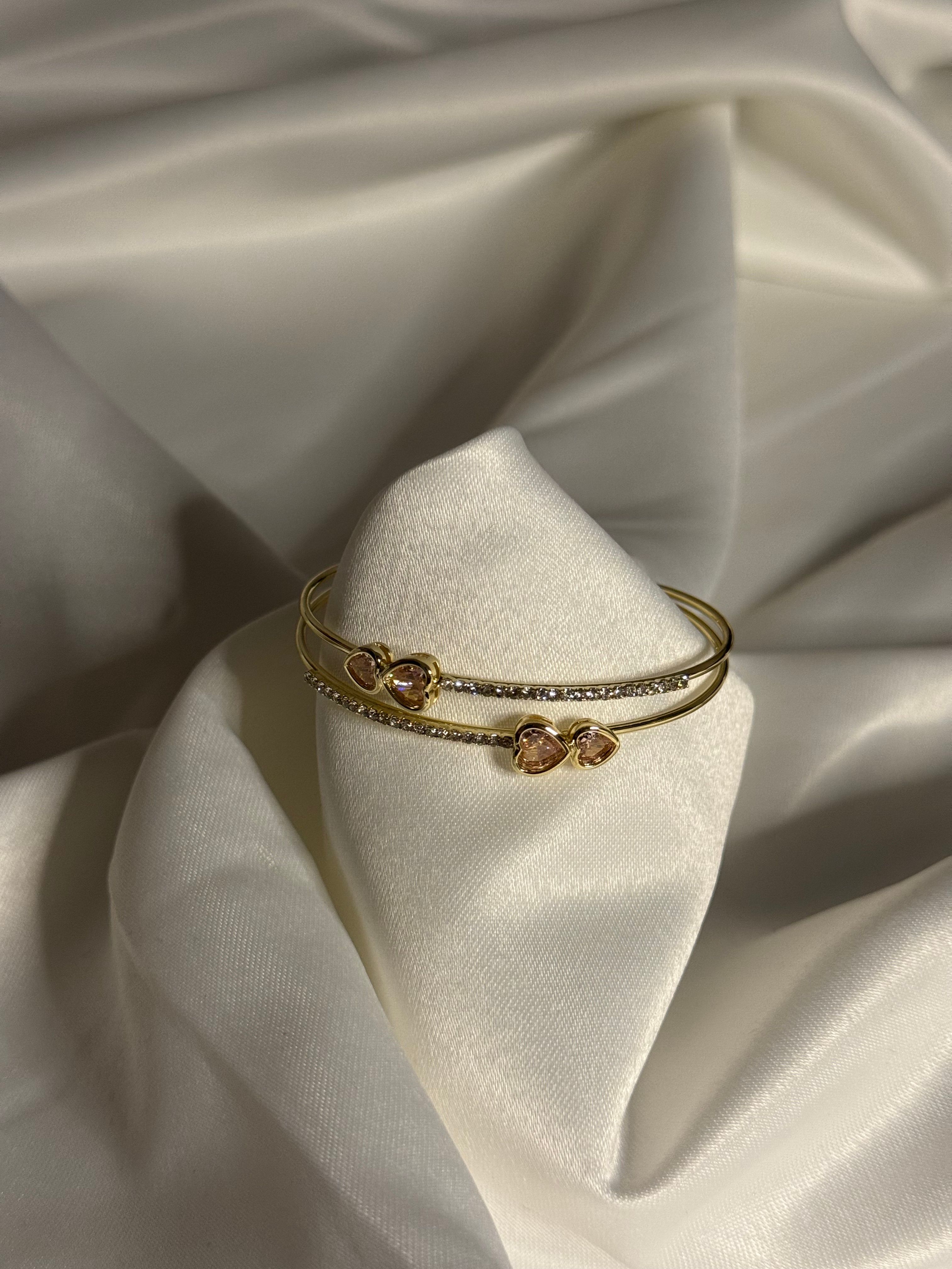 KALPLİ GOLD KELEPÇE