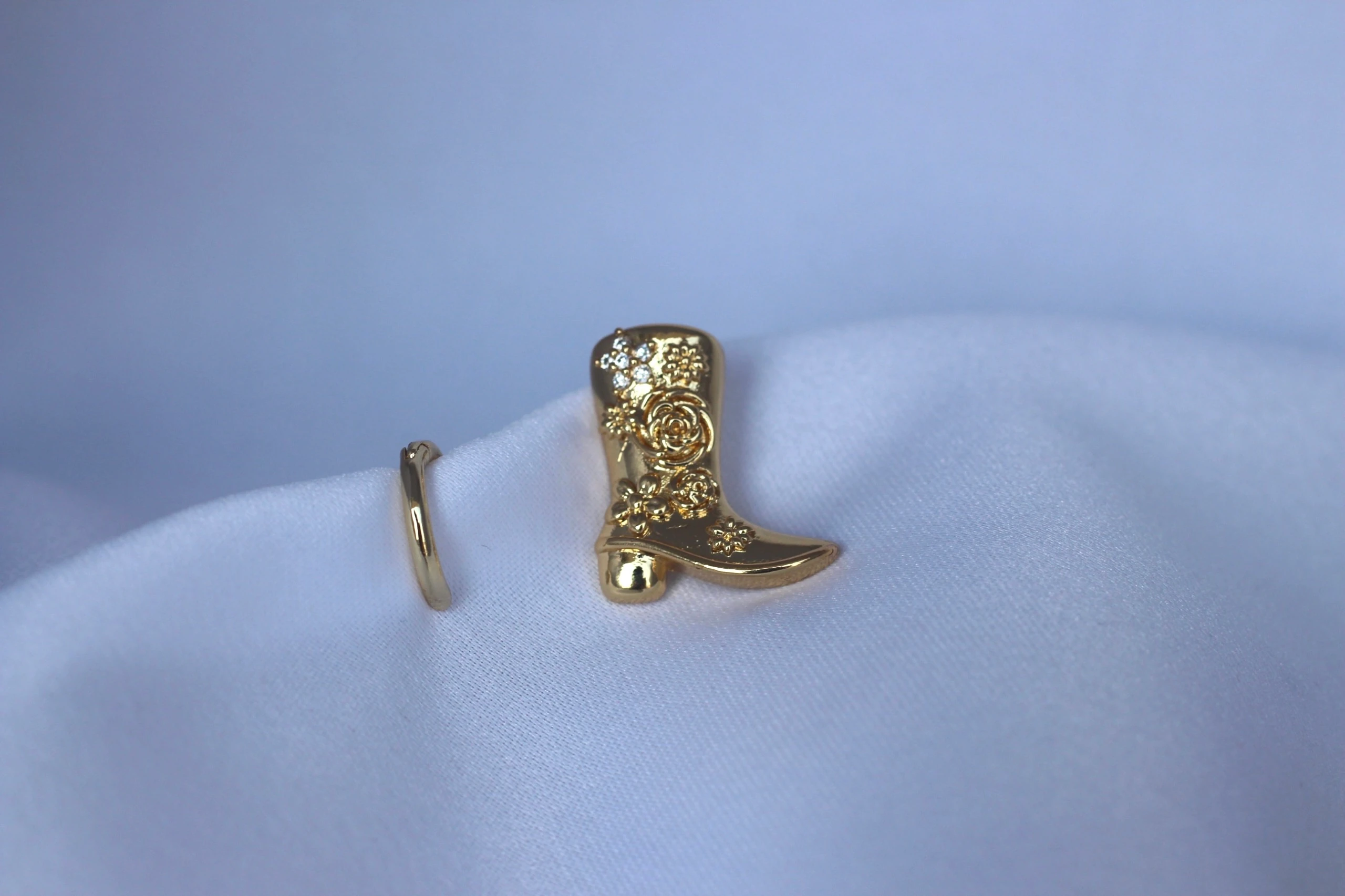 Gold Kovboy Çizmesi Küpe