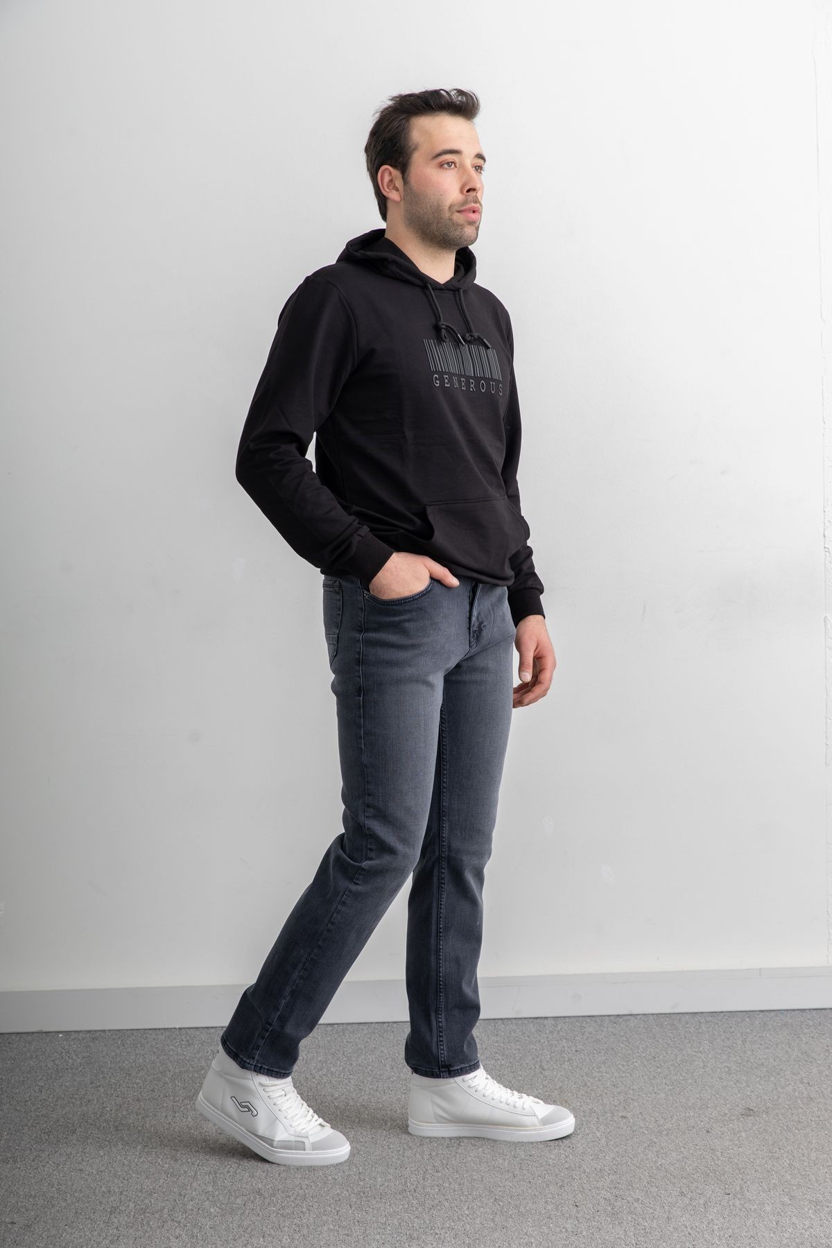 Erkek 8313 Kapüşonlu Uzun Kollu Baskılı Sweatshirt