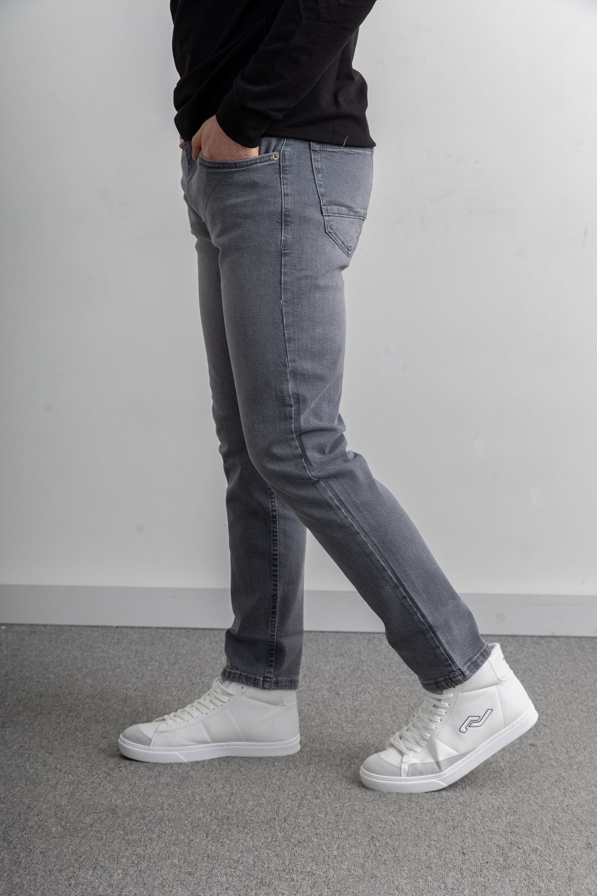 Erkek Rahat Kalıp Premium Kumaş Regular Fit Kot Pantolon