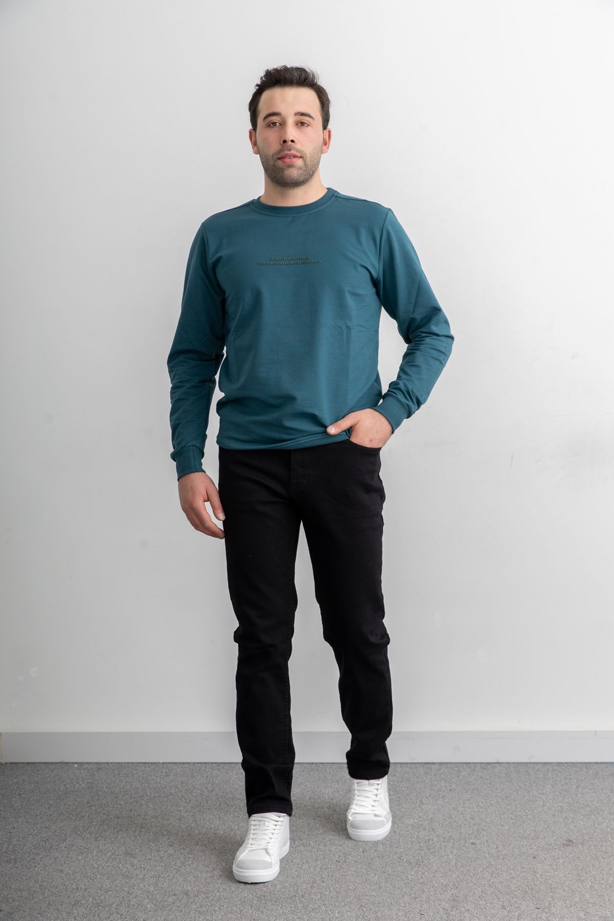 Erkek 8306 Sıfır Yaka Uzun Kollu Baskılı Sweatshirt