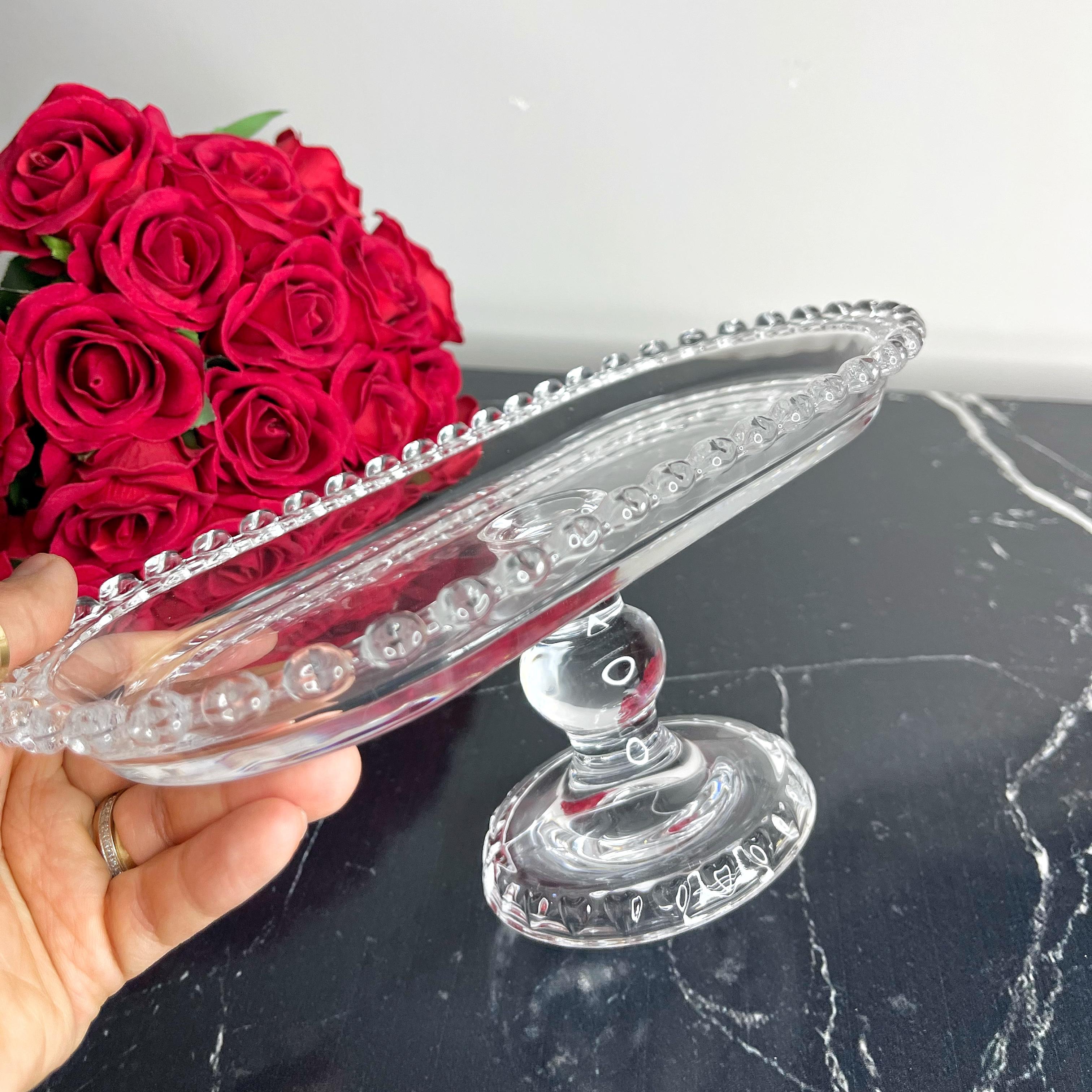 Boncuklu Ayaklı Cam Sunumluk