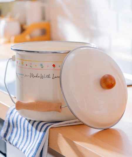 Made With Love Bakraç