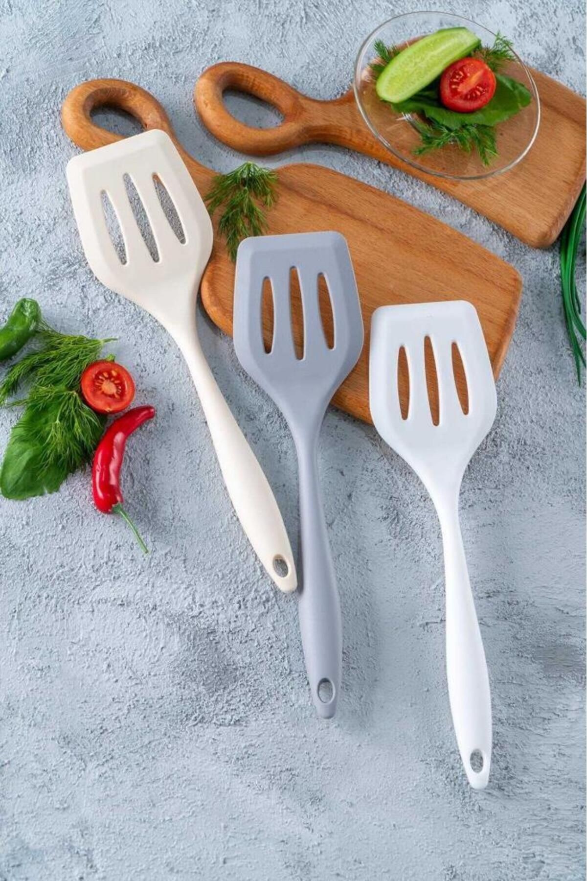 Silikon Delikli Spatula 