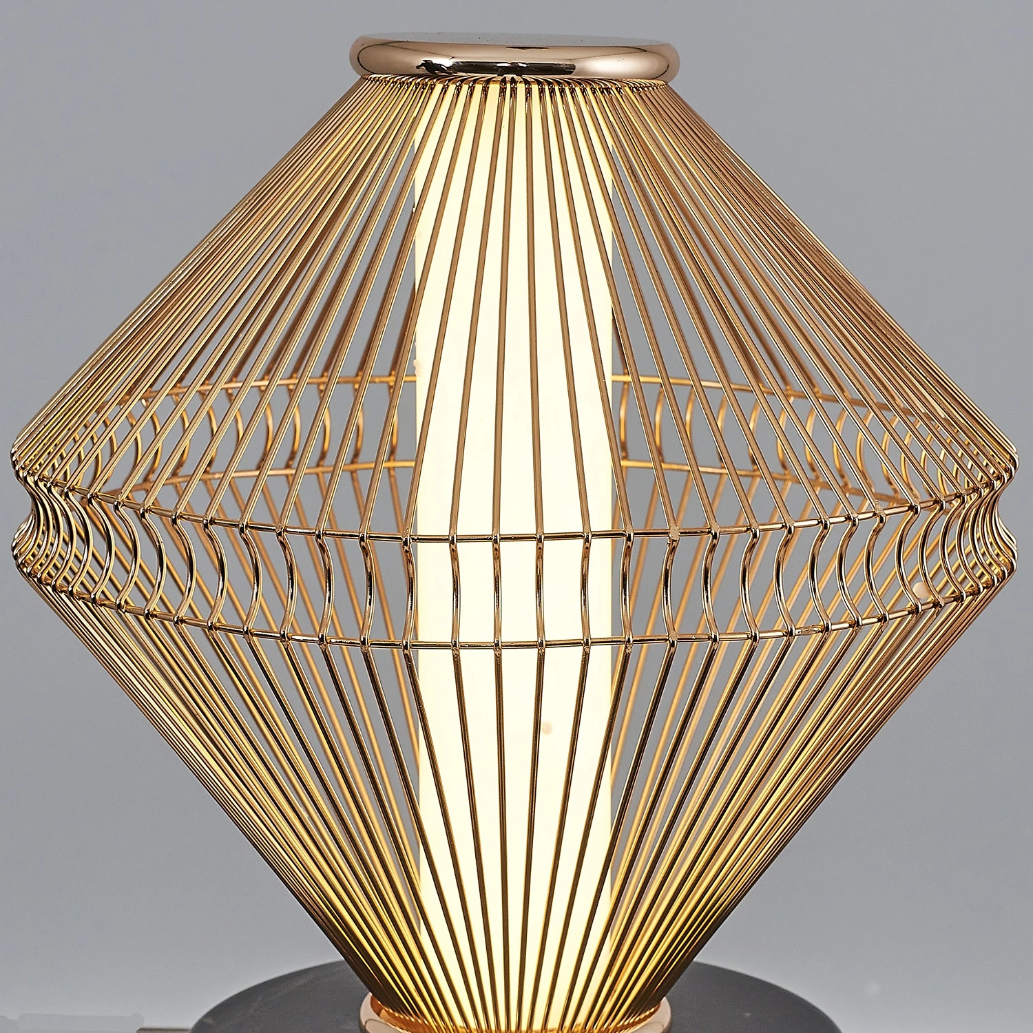 Özcan Aydınlatma Trian Large Dekoratif Led Kafesli Masalambası