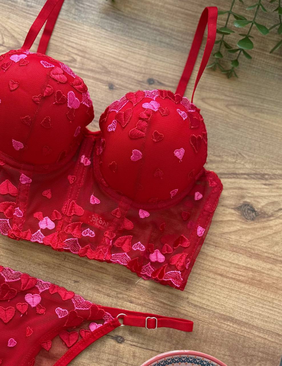 Kalp İşlemeli Dolgulu Büstiyer Takım